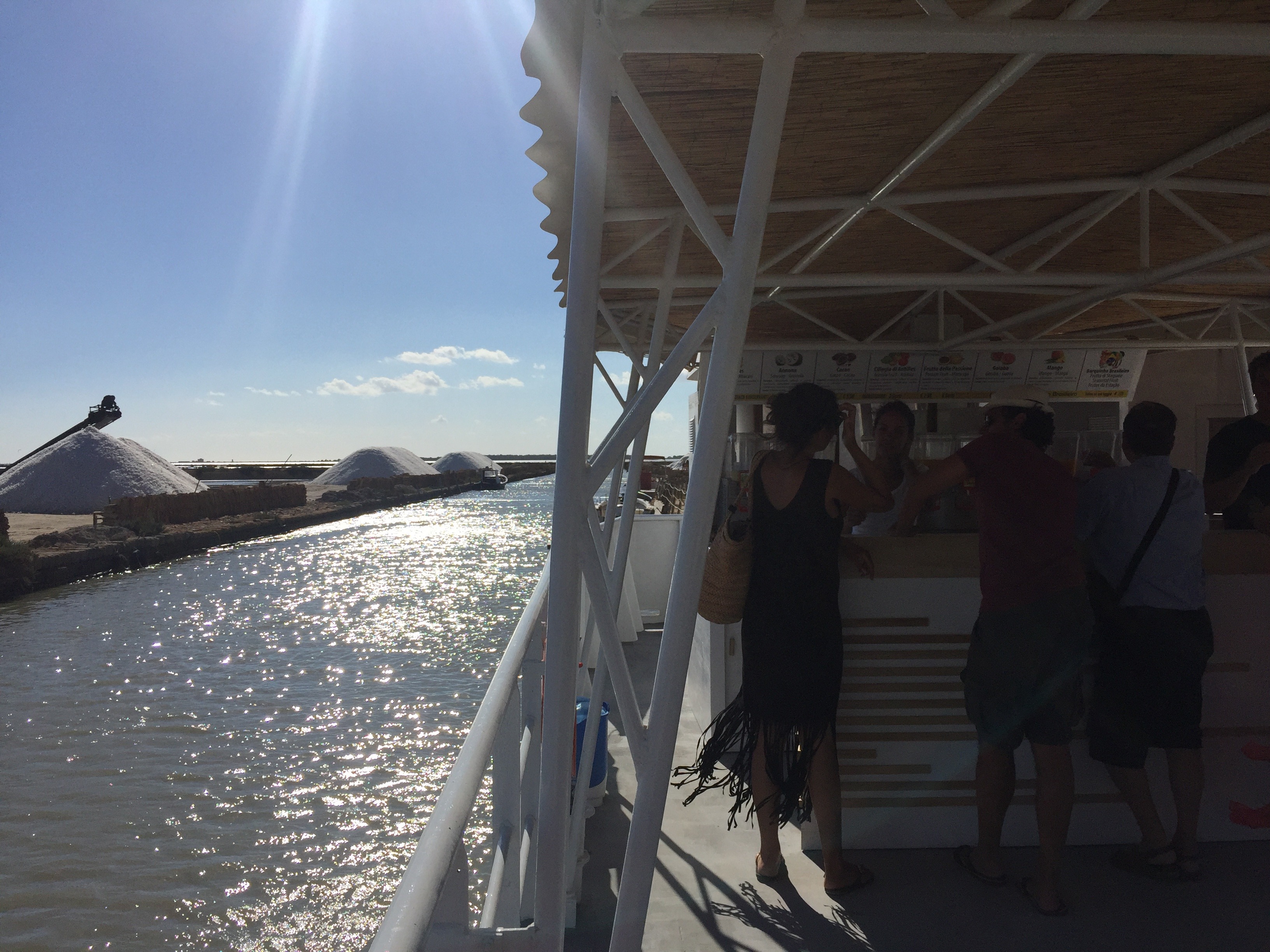 意式风情巴西融合,打造独特船舱酒吧-16