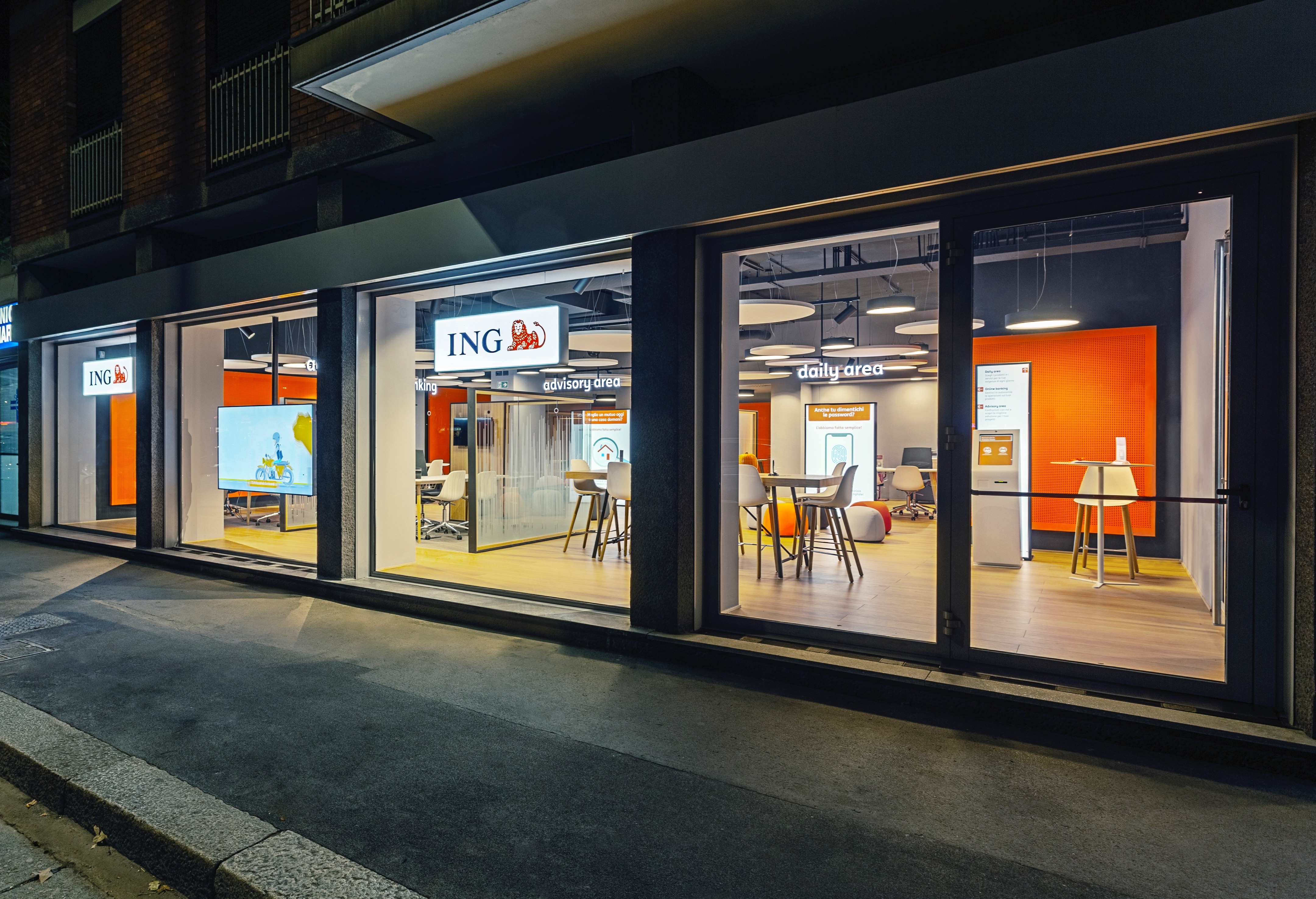 灵活多变的新银行空间 | ING 意大利分行新形象设计-28