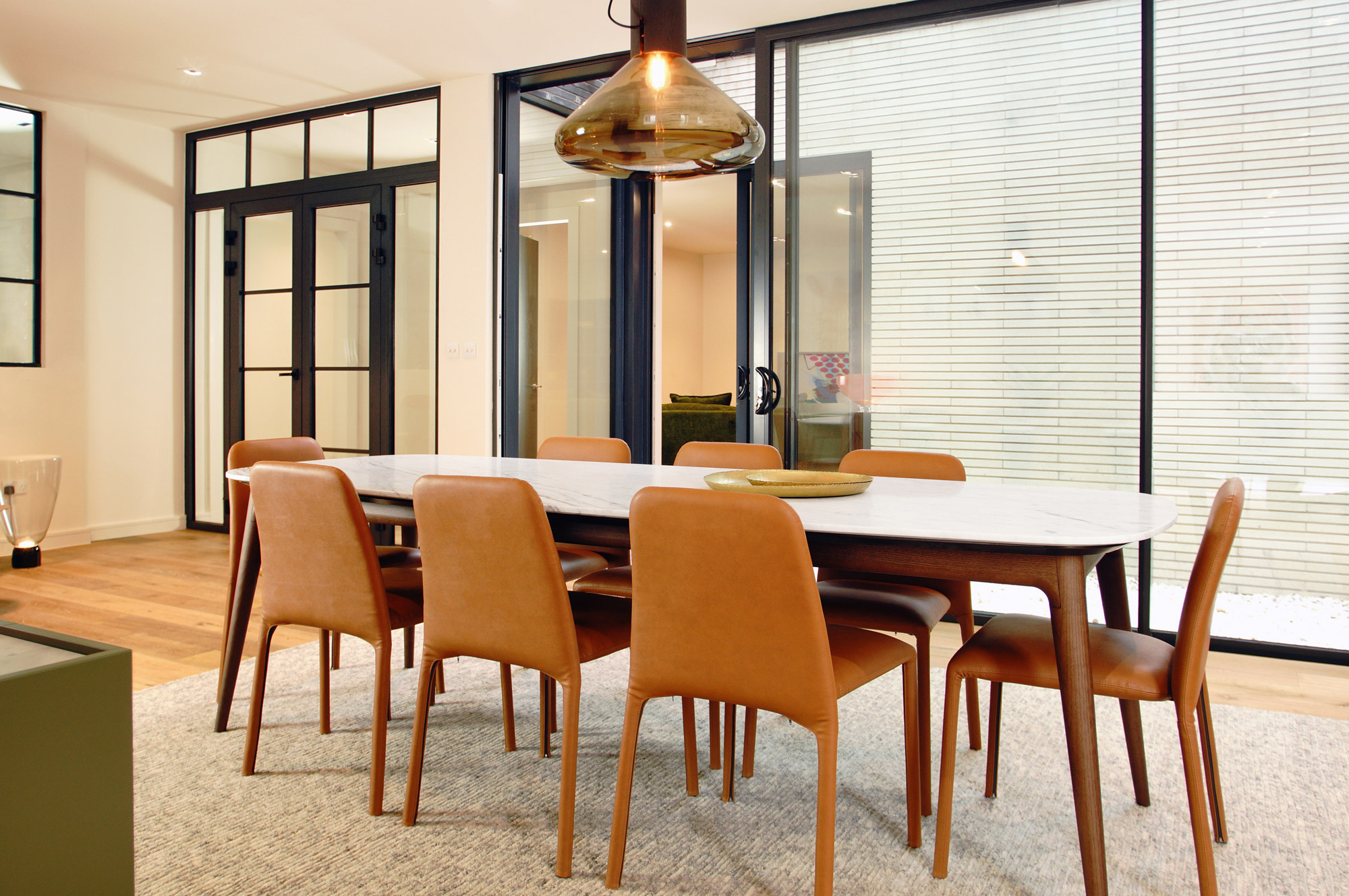 伦敦中心地段现代家居设计典范-5