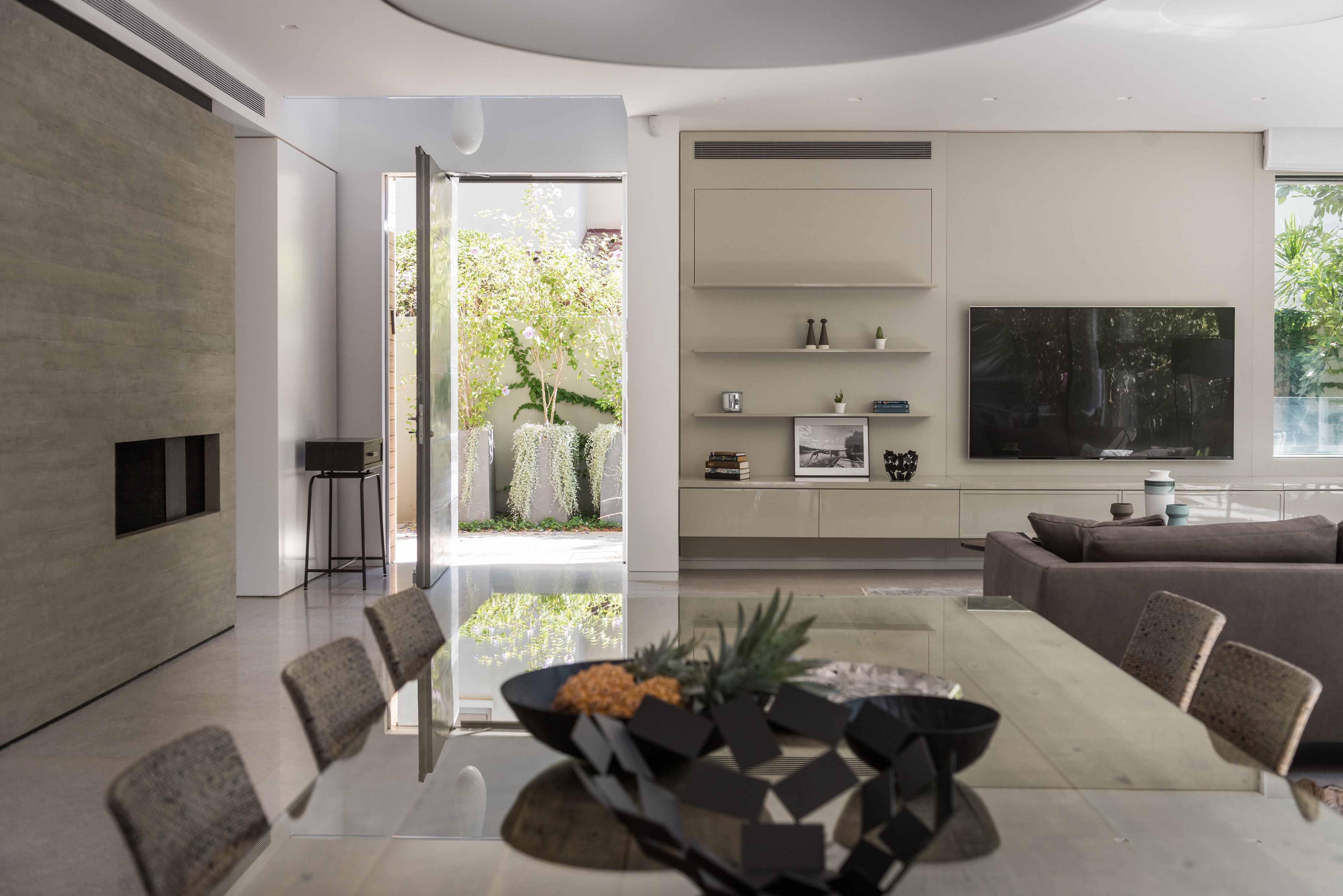 融合室内外的现代家园-8