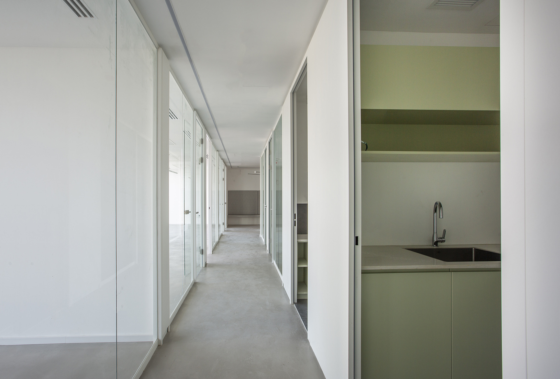 2019 年完成的 TLV 办公室设计-4