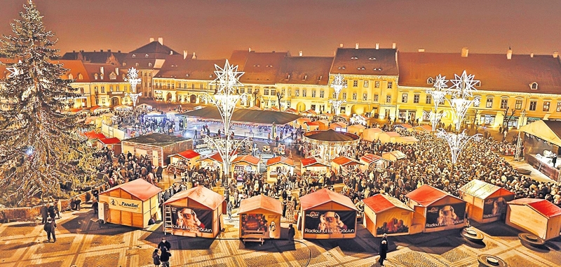 [购物中心] 欧洲圣诞市场的一片喜庆-7