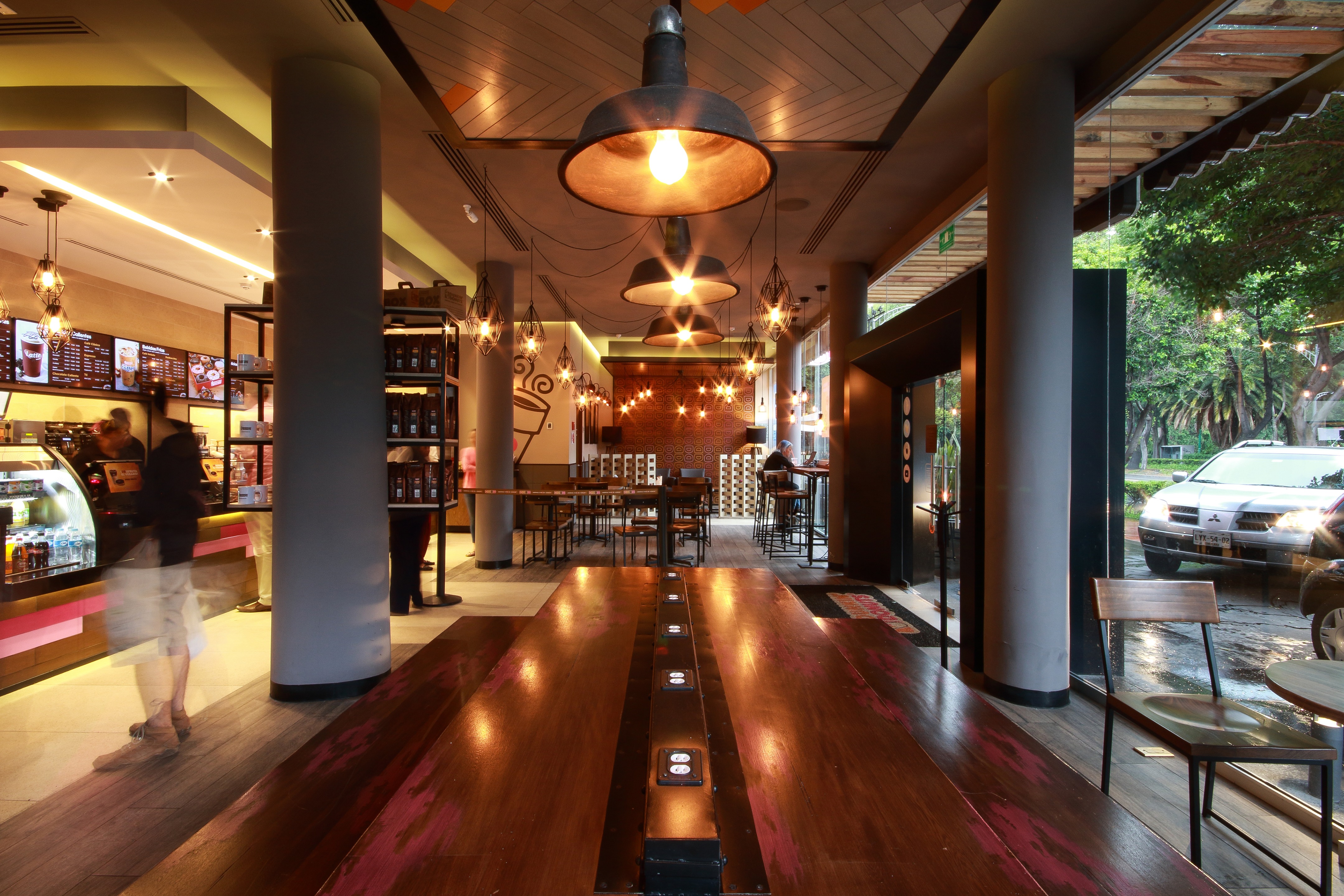 2016 年完成的 Dunkin' Donuts 墨西哥餐厅设计-1