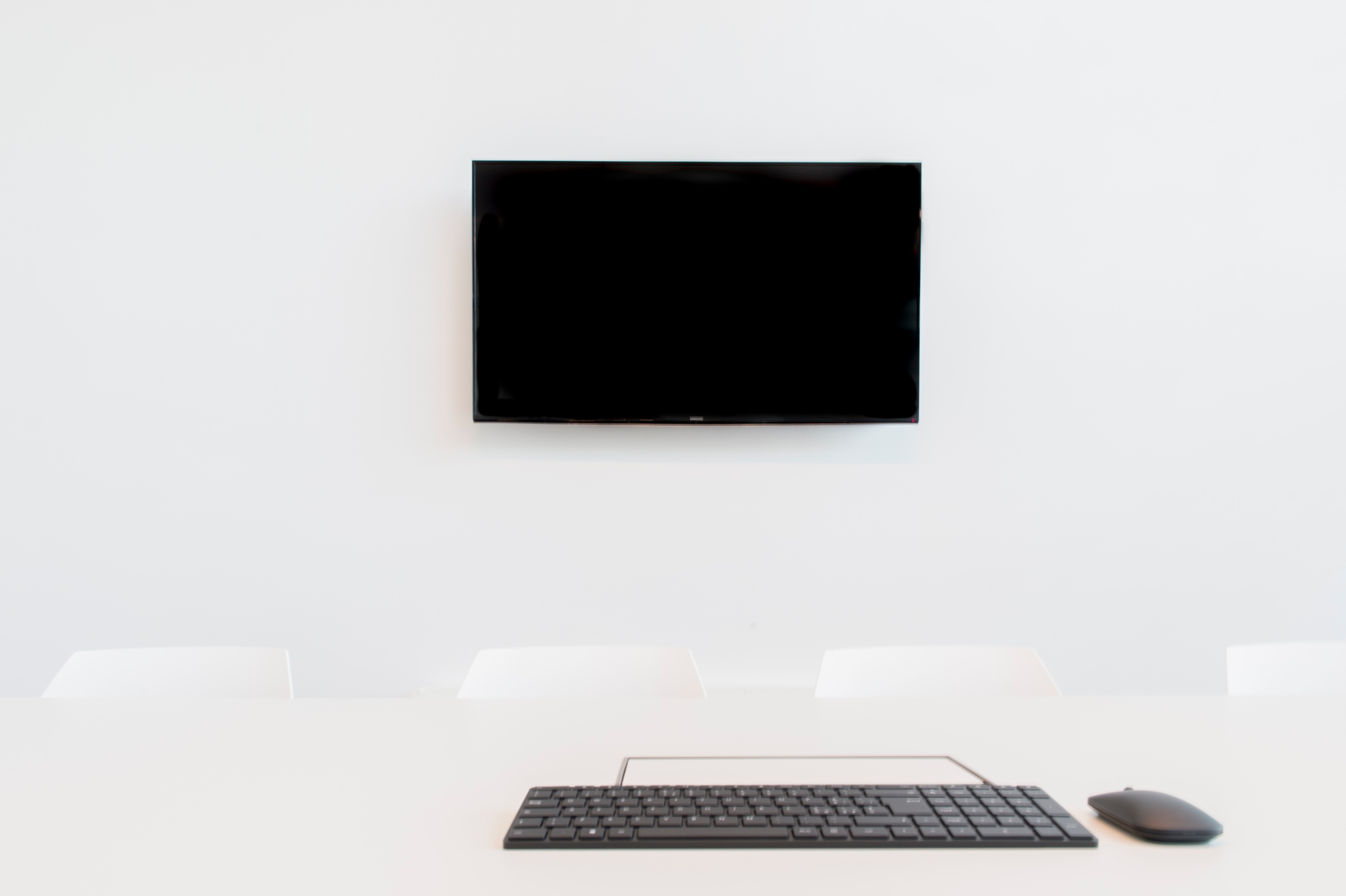 玻璃与钢铁的现代办公空间-32