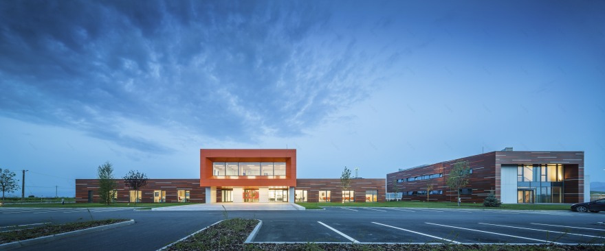 欧洲首例 CLT 结构多舒适办公建筑-9