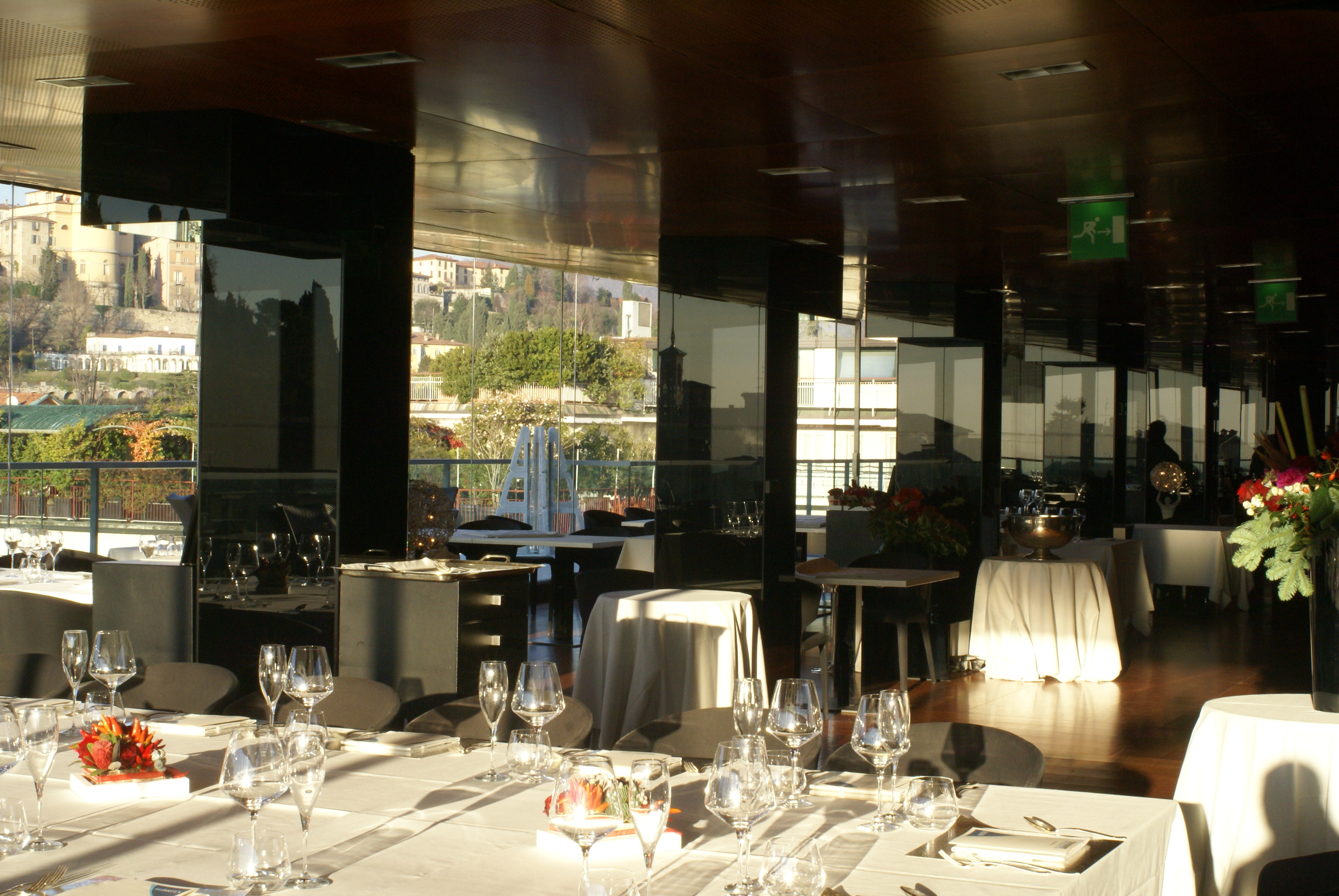 意式风情屋顶花园餐厅-24