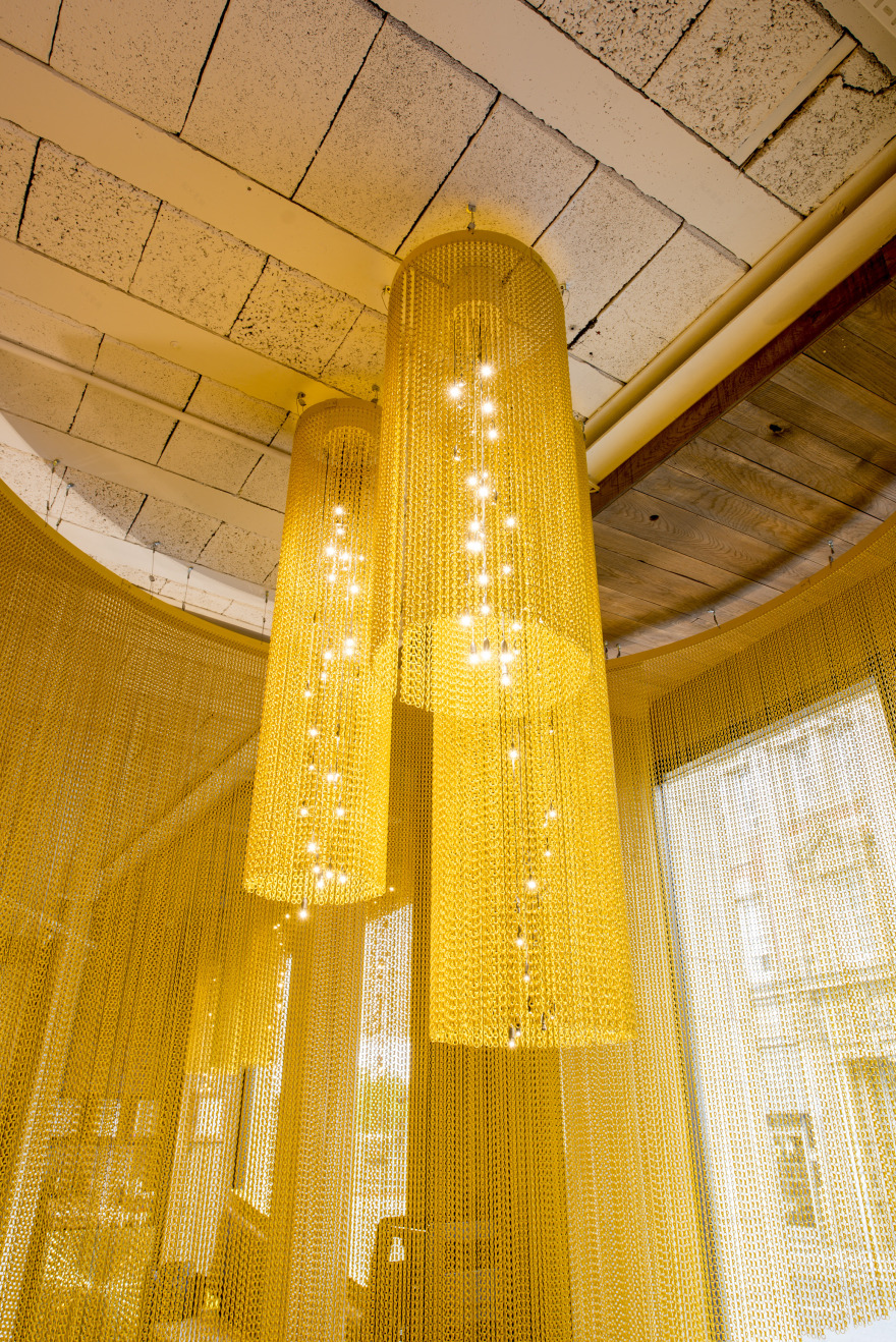 南非连锁餐厅 Nando's 的定制设计-4