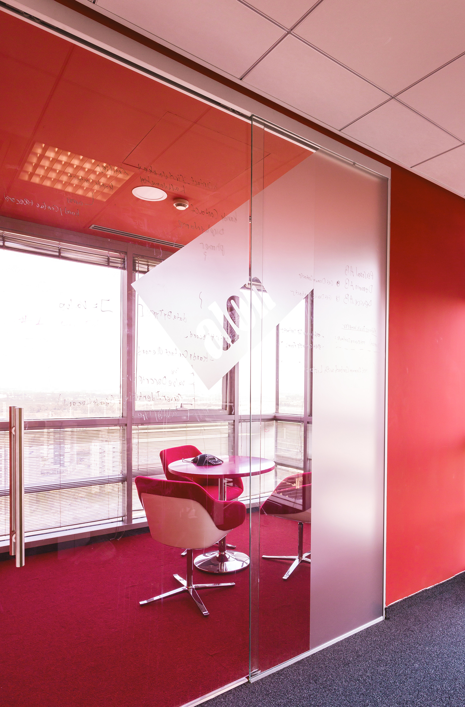 特瓦克 Genband 办公室 | 多彩低预算创意空间-5