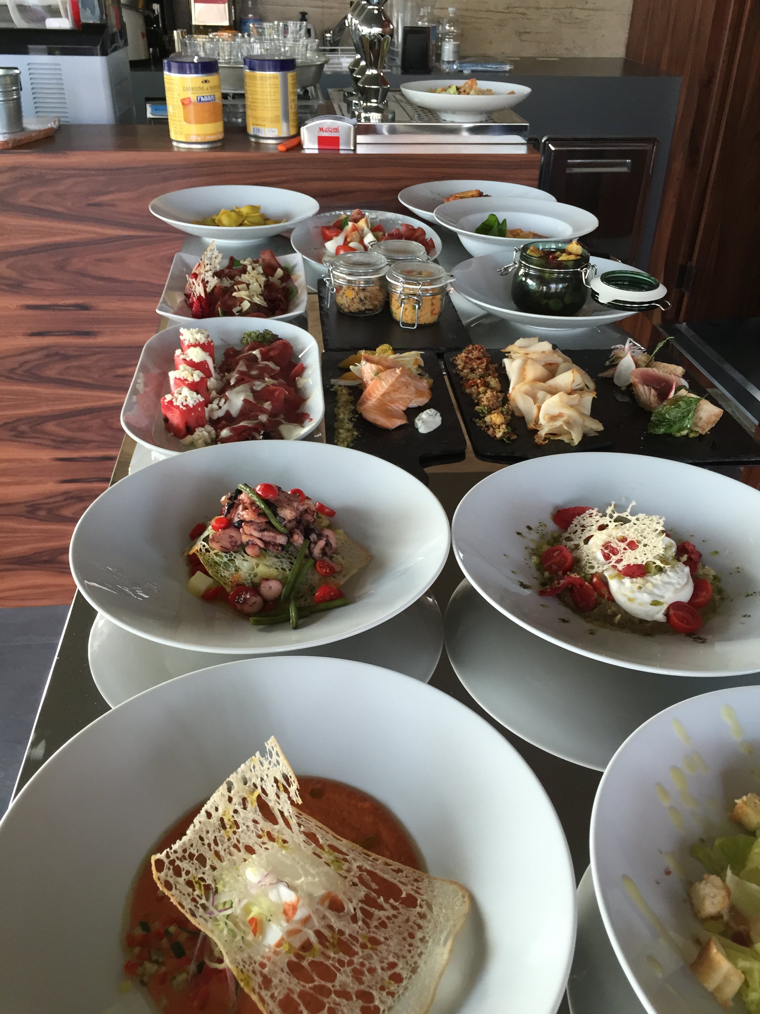 2015 年完成的 Palapa 项目，将工业遗址改造为时尚咖啡馆-44