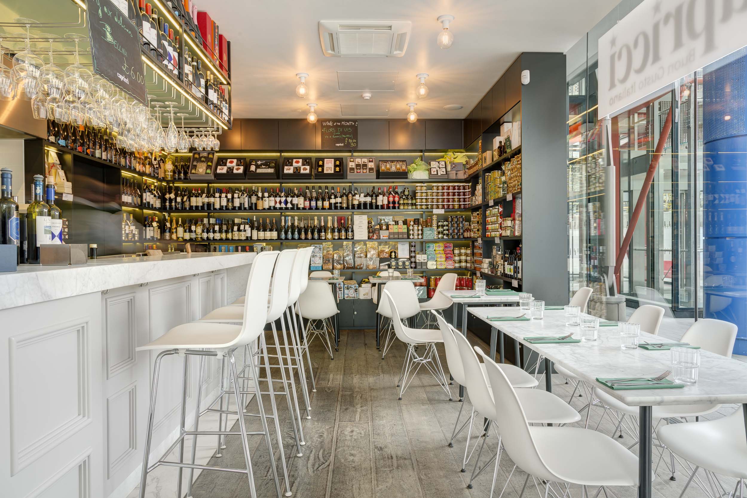 灰色协奏曲 | Capricci 餐厅的精致室内设计-10