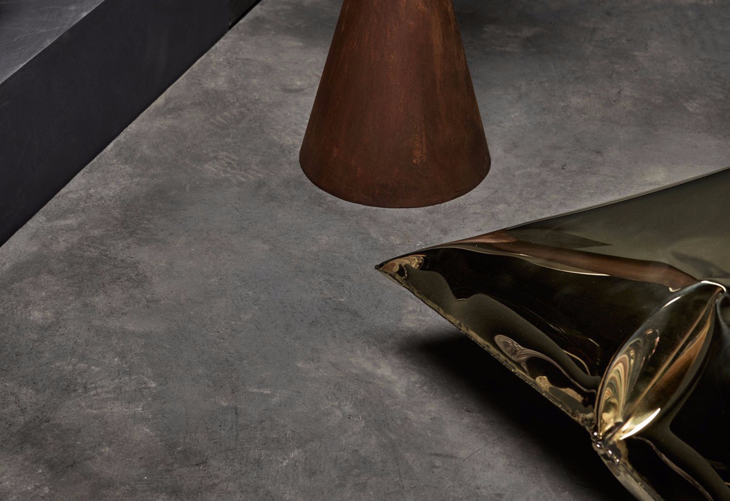 禁欲主义设计师工业装置 | 比利时新设计之大胆情感-3