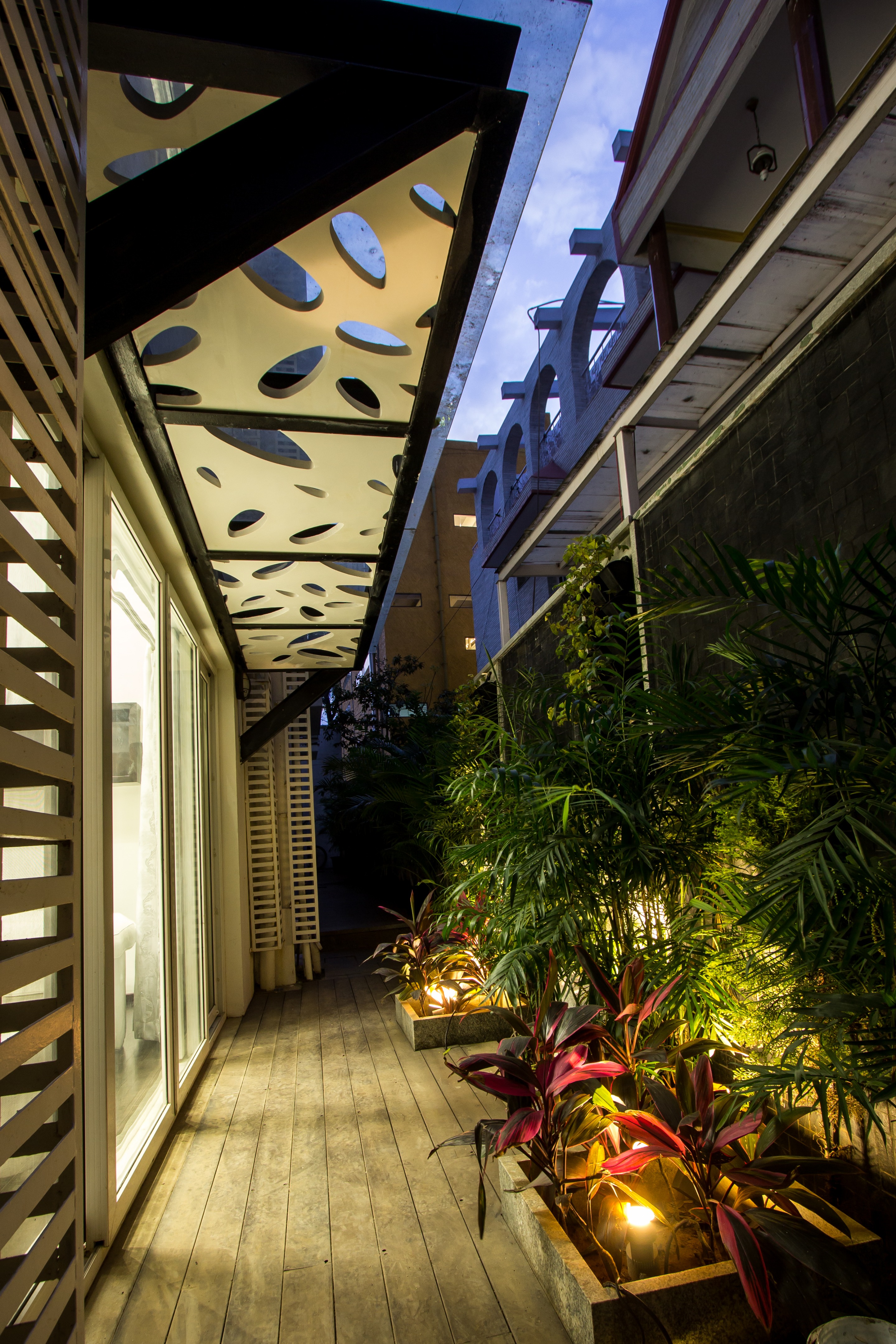 现代优雅的科拉曼加独立住宅设计-46