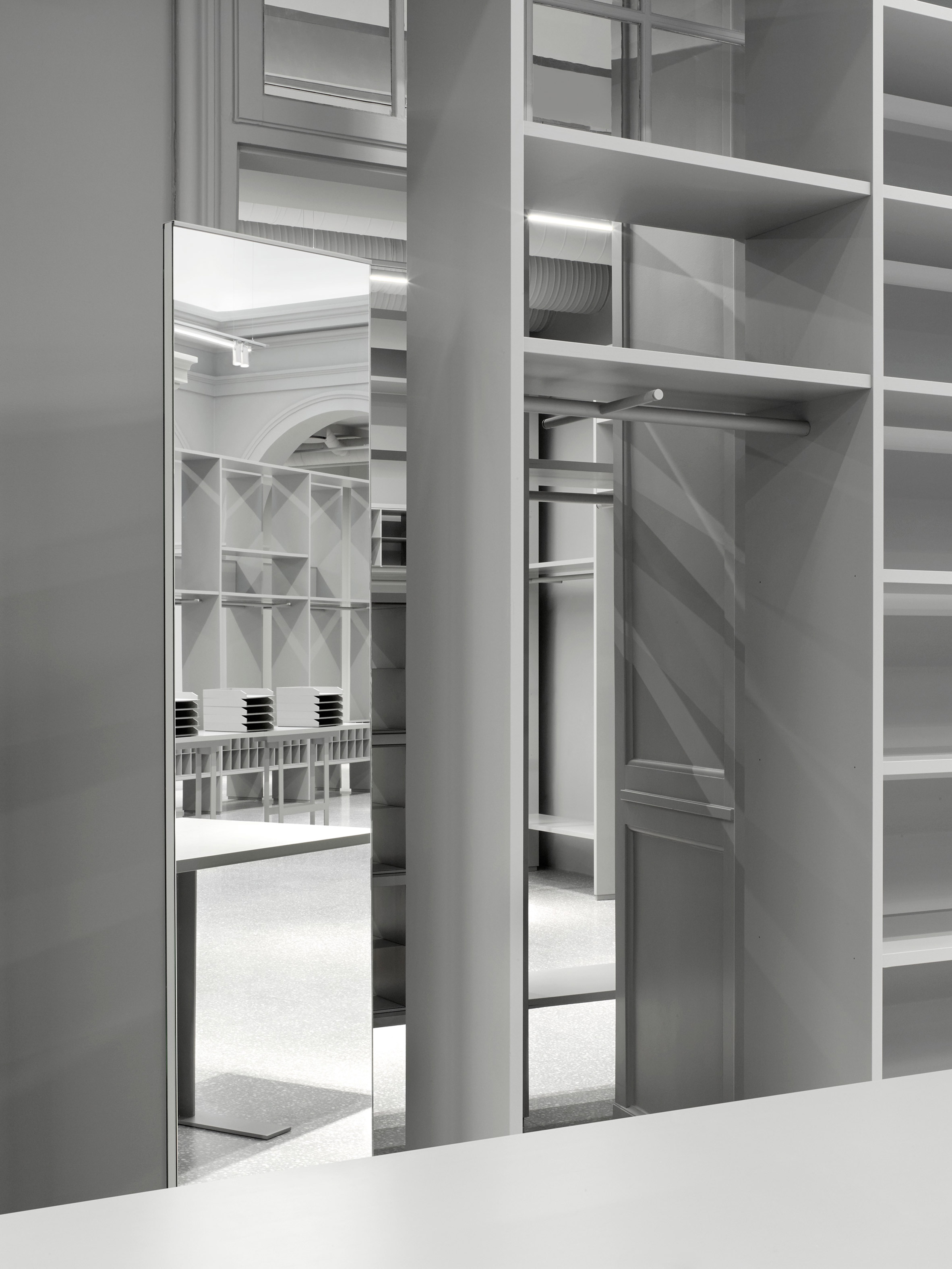 Arket 哥本哈根店 | 历史档案融入现代设计-14