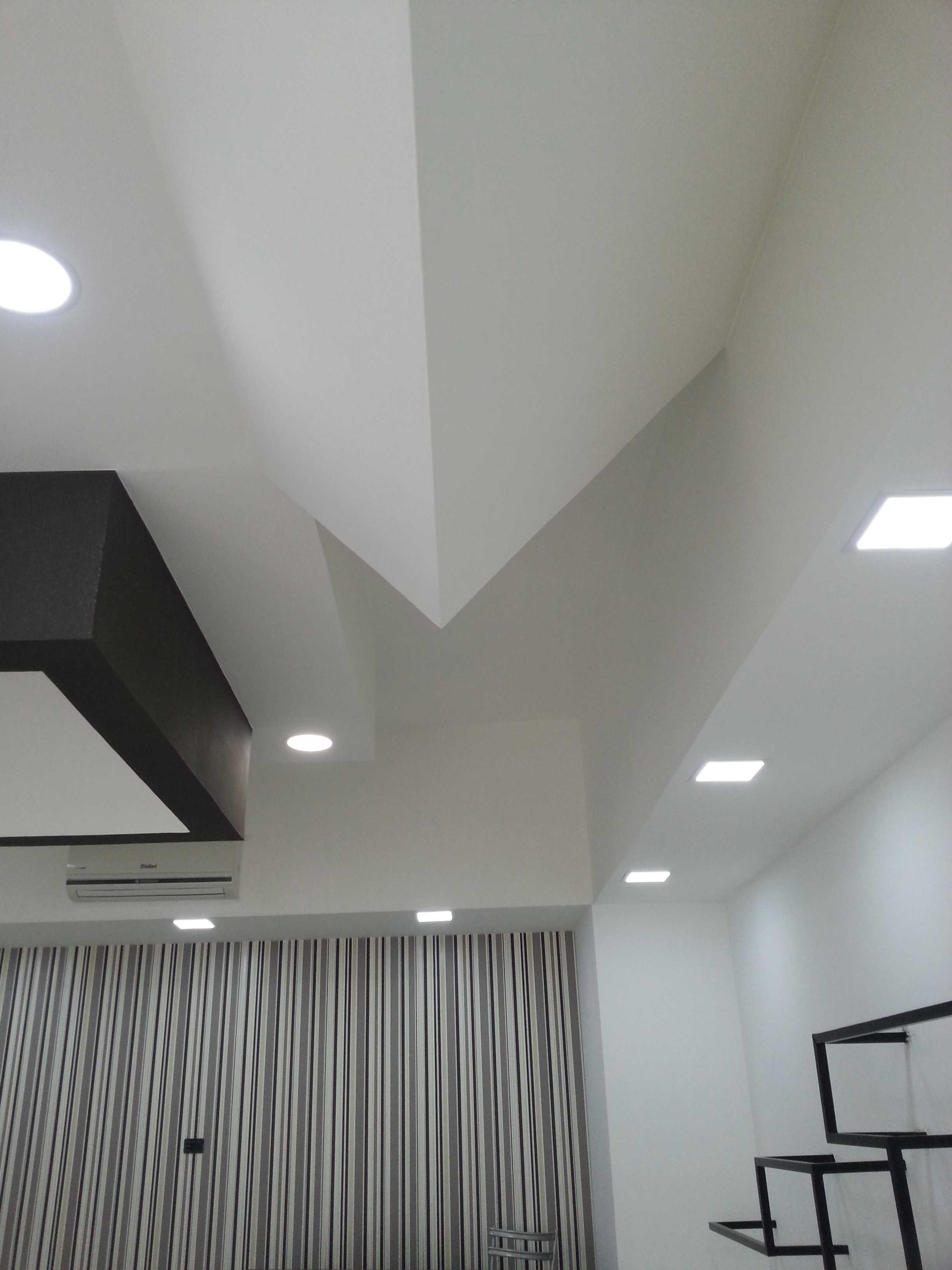 Enjoy 意式时尚女装店-4