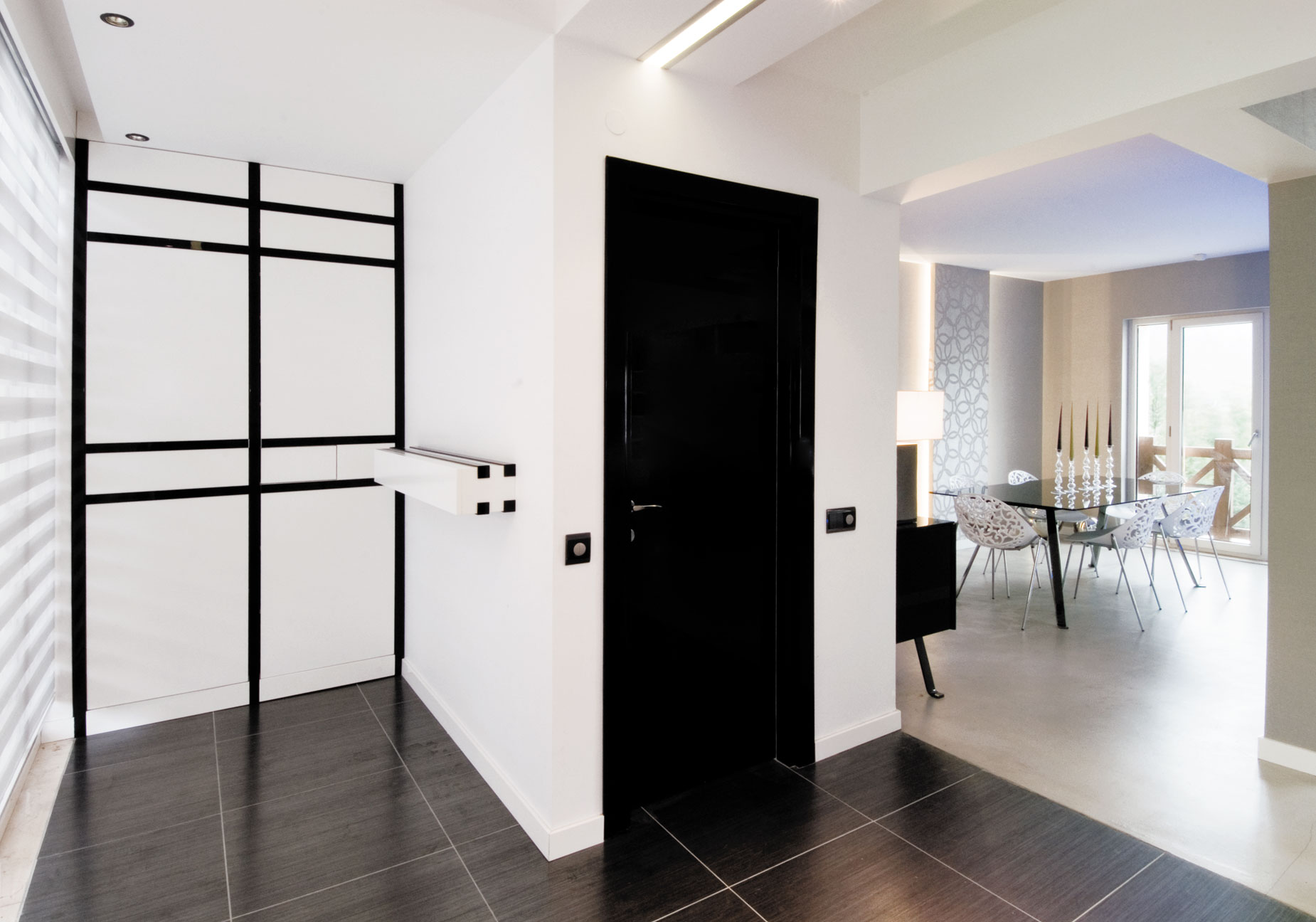 定制家具与自然融合的山间别墅设计-12