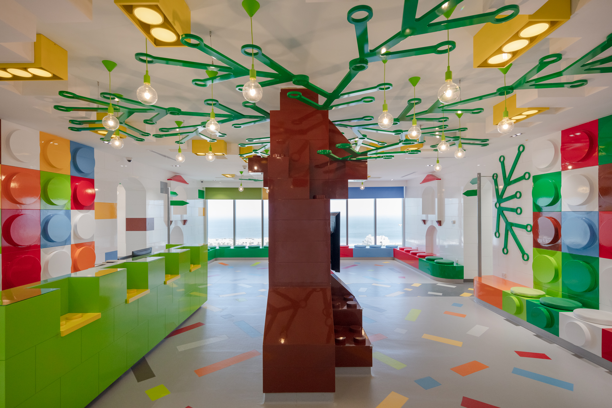 乐高主题儿童牙科诊所，打造奇幻诊疗空间-1