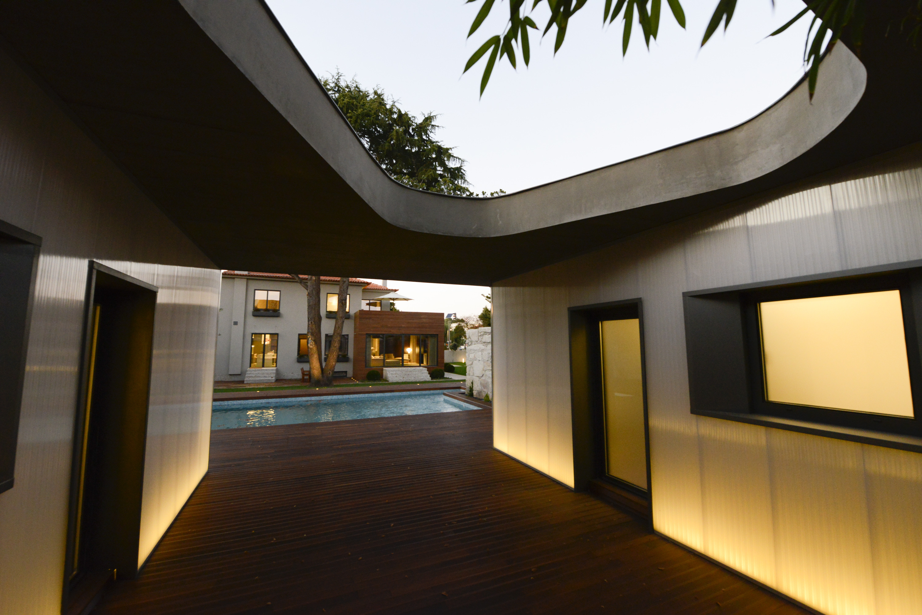 葡萄牙杜罗河畔的家园重建与更新-0