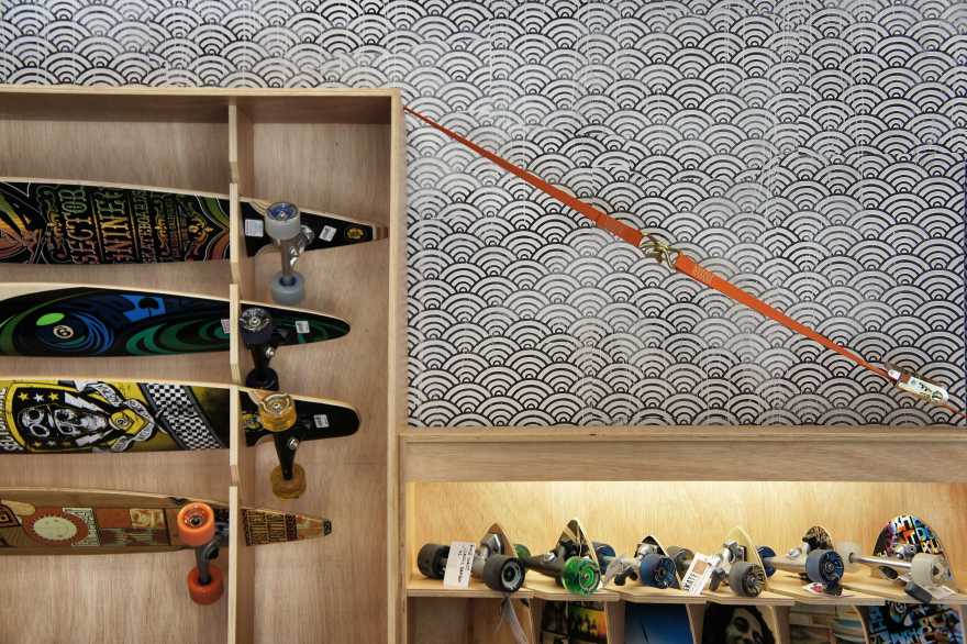 集装箱里的滑板艺术空间-6