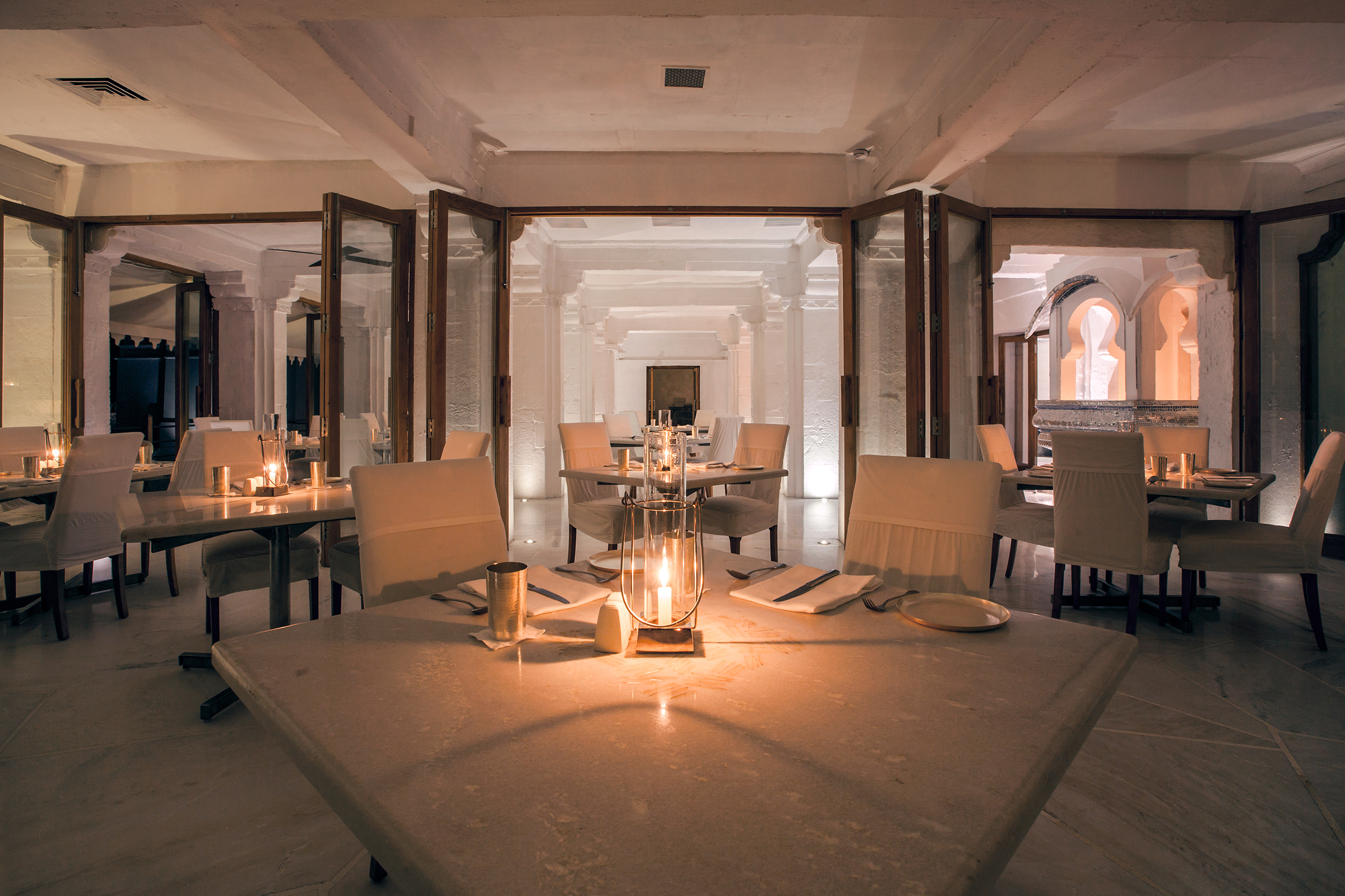 RAAS Devigarh 奢华酒店 | 私人泳池与美食盛宴-30