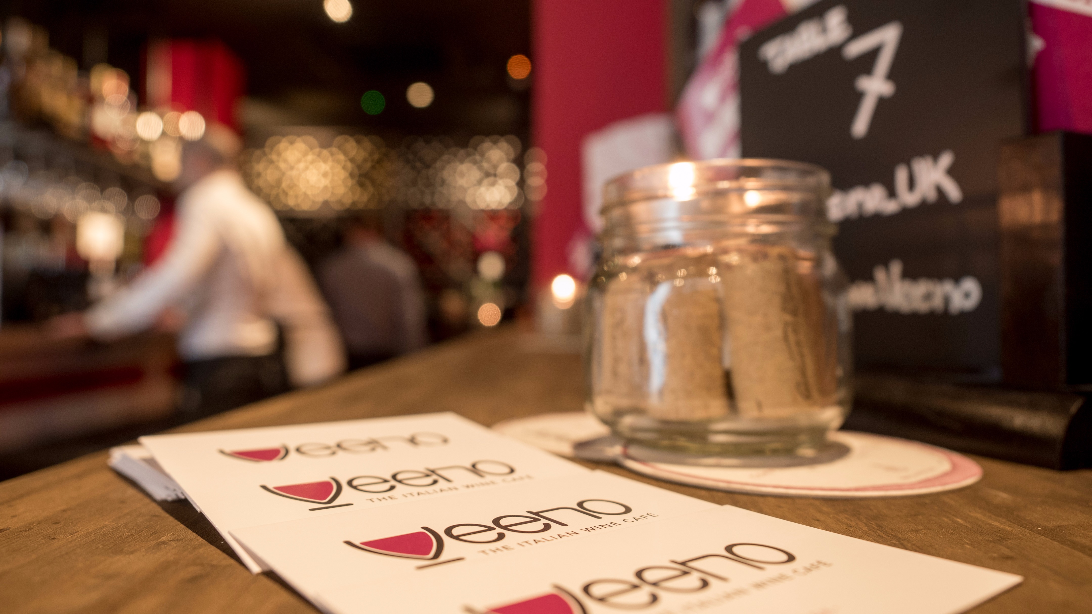 Veeno Edinburgh 意大利酒咖 | 浪漫休闲空间-11