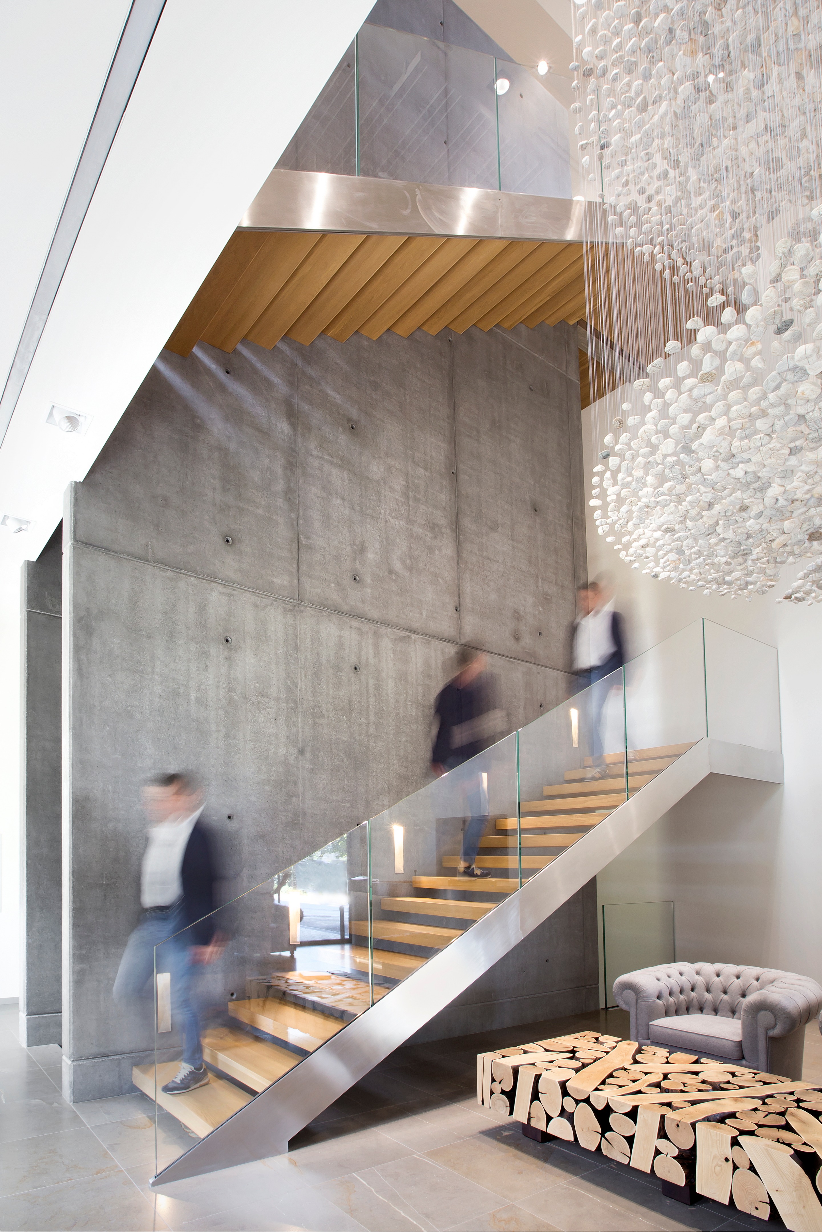 意大利品牌 Herno 总部个性楼梯设计-28