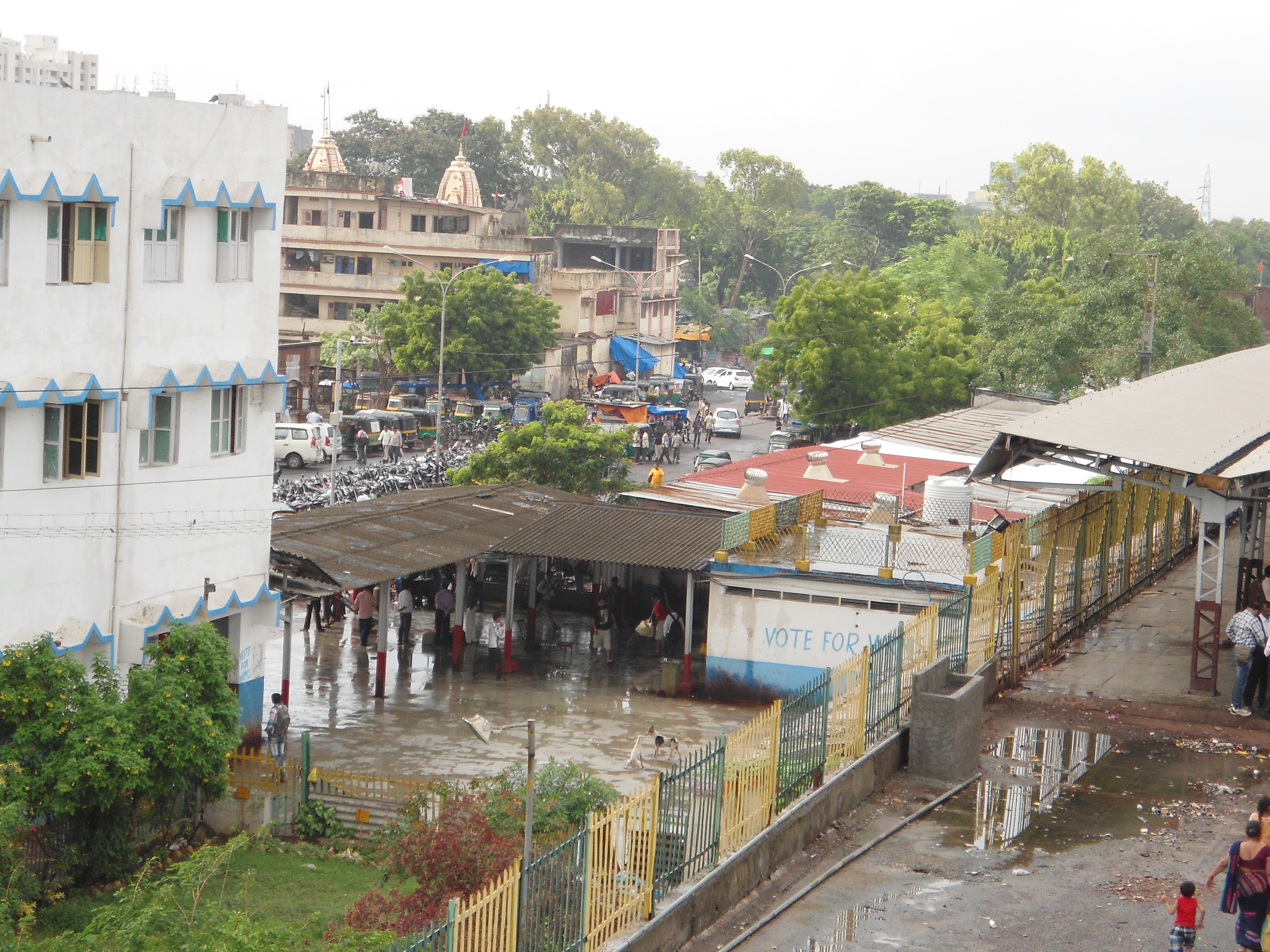 苏拉特市火车站区域的重新设计与再开发-27