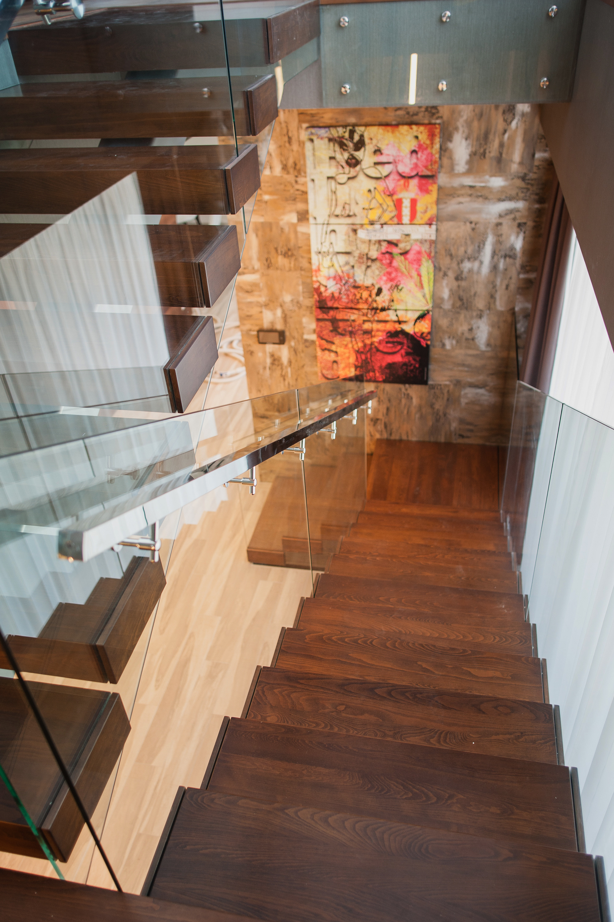 生态现代别墅 | 玻璃与可持续能源的完美结合-4