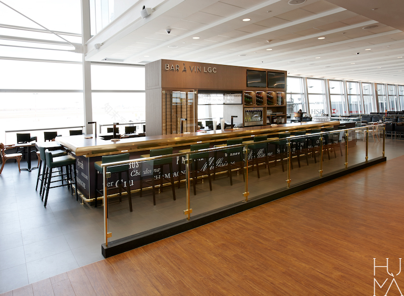 蒙特利尔机场美食广场,Humà 设计新视角-40