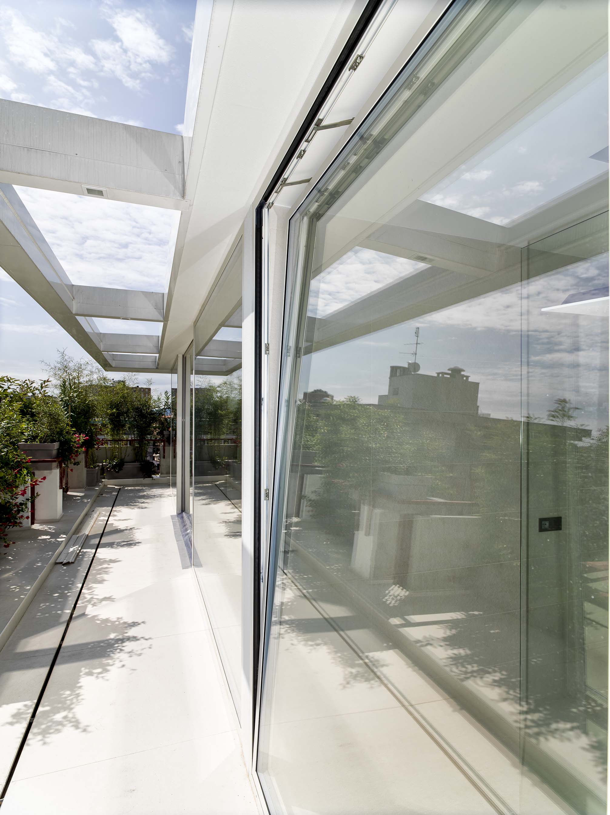 意式风情 Padova 顶层公寓的 360°全景视野-46