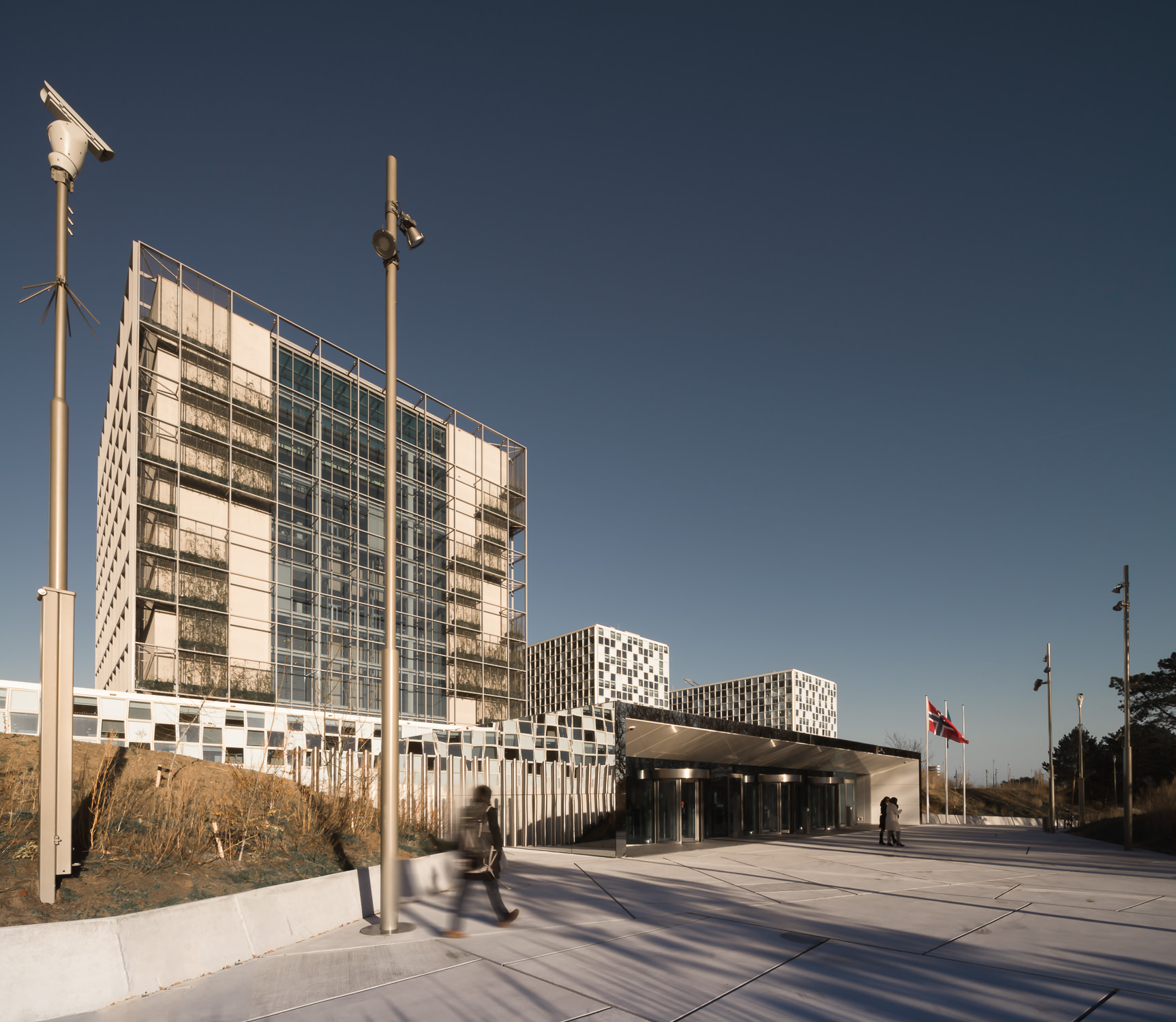 2015 年国际刑事法庭 | 公共广场与法律法院设计-3