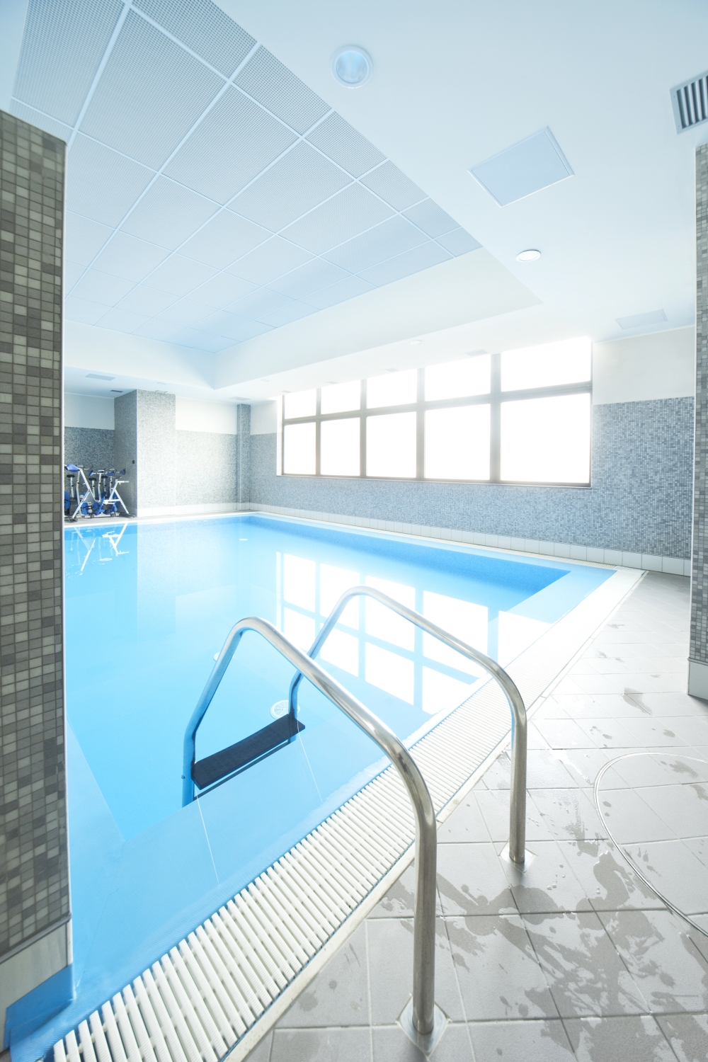 2011 年完成的健身游泳池体育中心设计-6