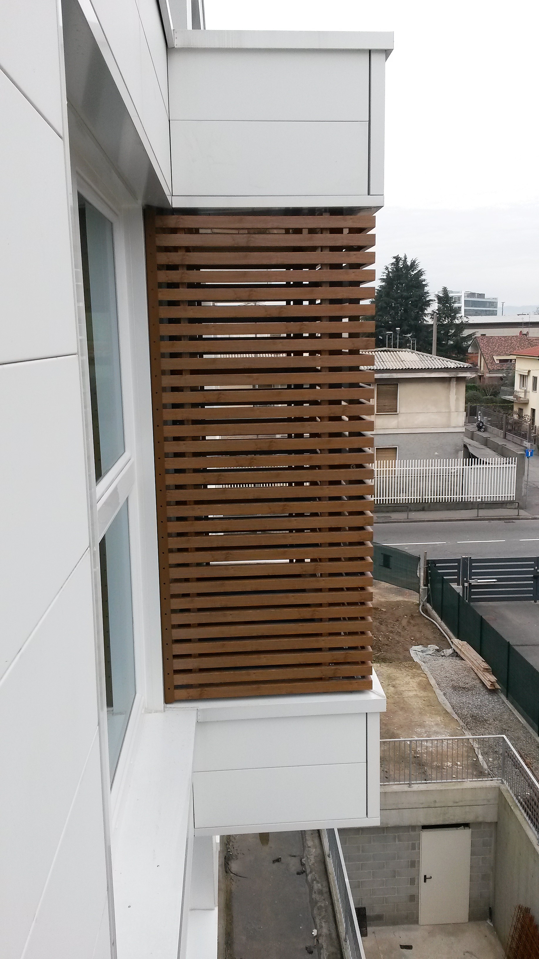 意大利 Bergamo 办公公寓楼设计-4