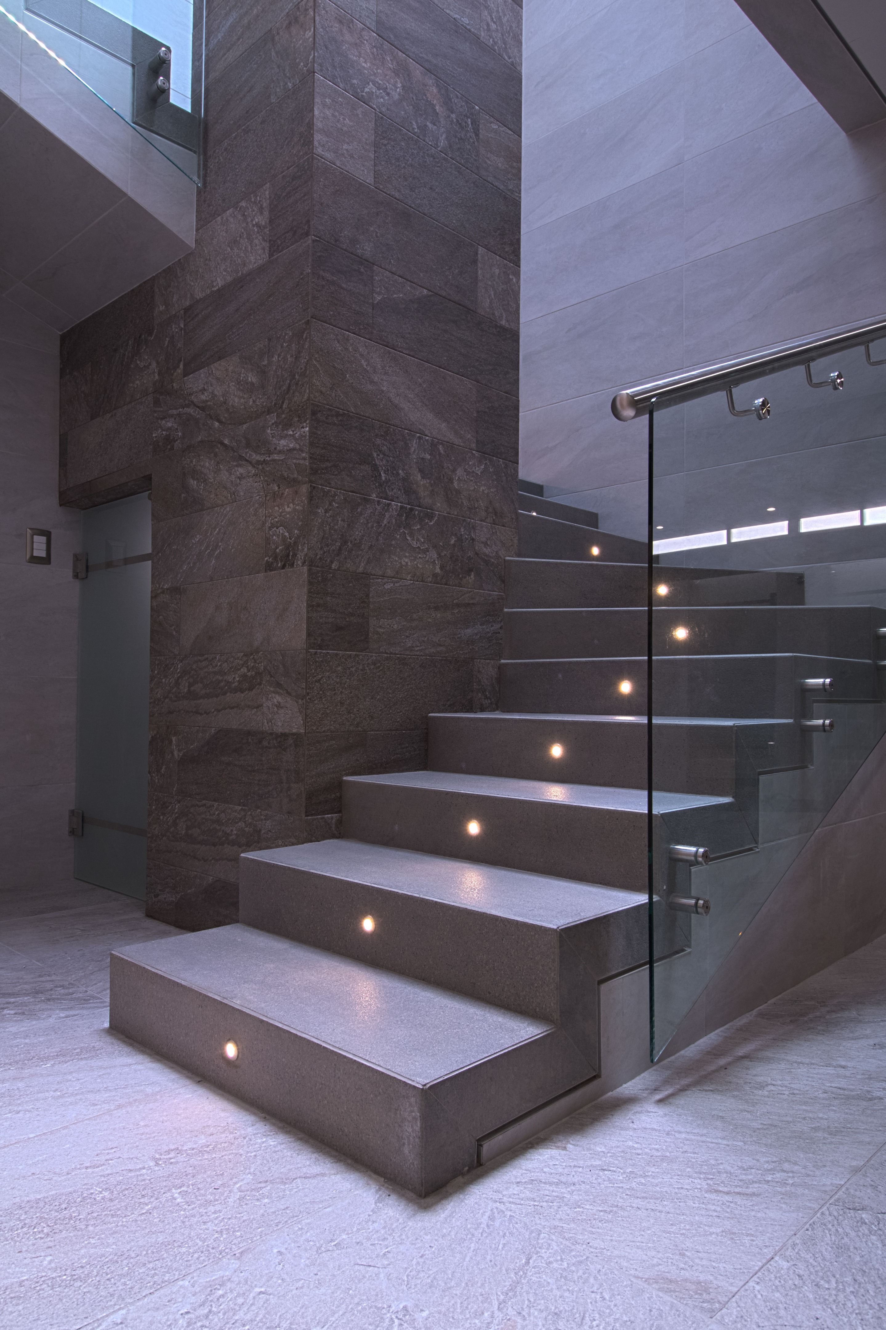 墨西哥乡村俱乐部拉斯·乌尔塔斯浴室和更衣室翻新-10