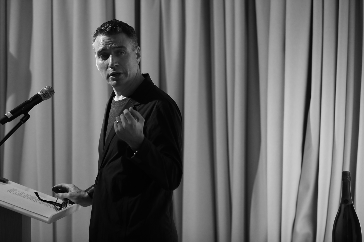 卡莫迪·格罗克 · 城市景观与建筑的互动-23