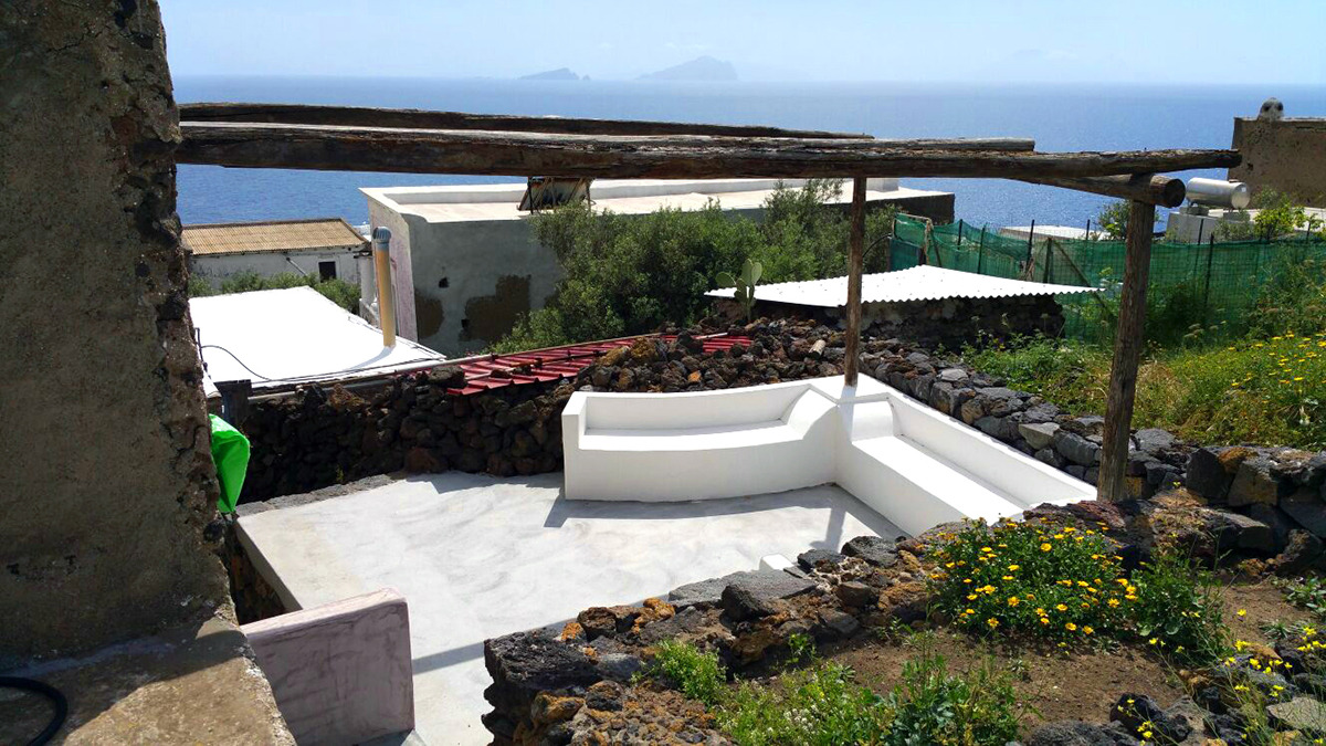 罗马海滨简约风格住宅-0