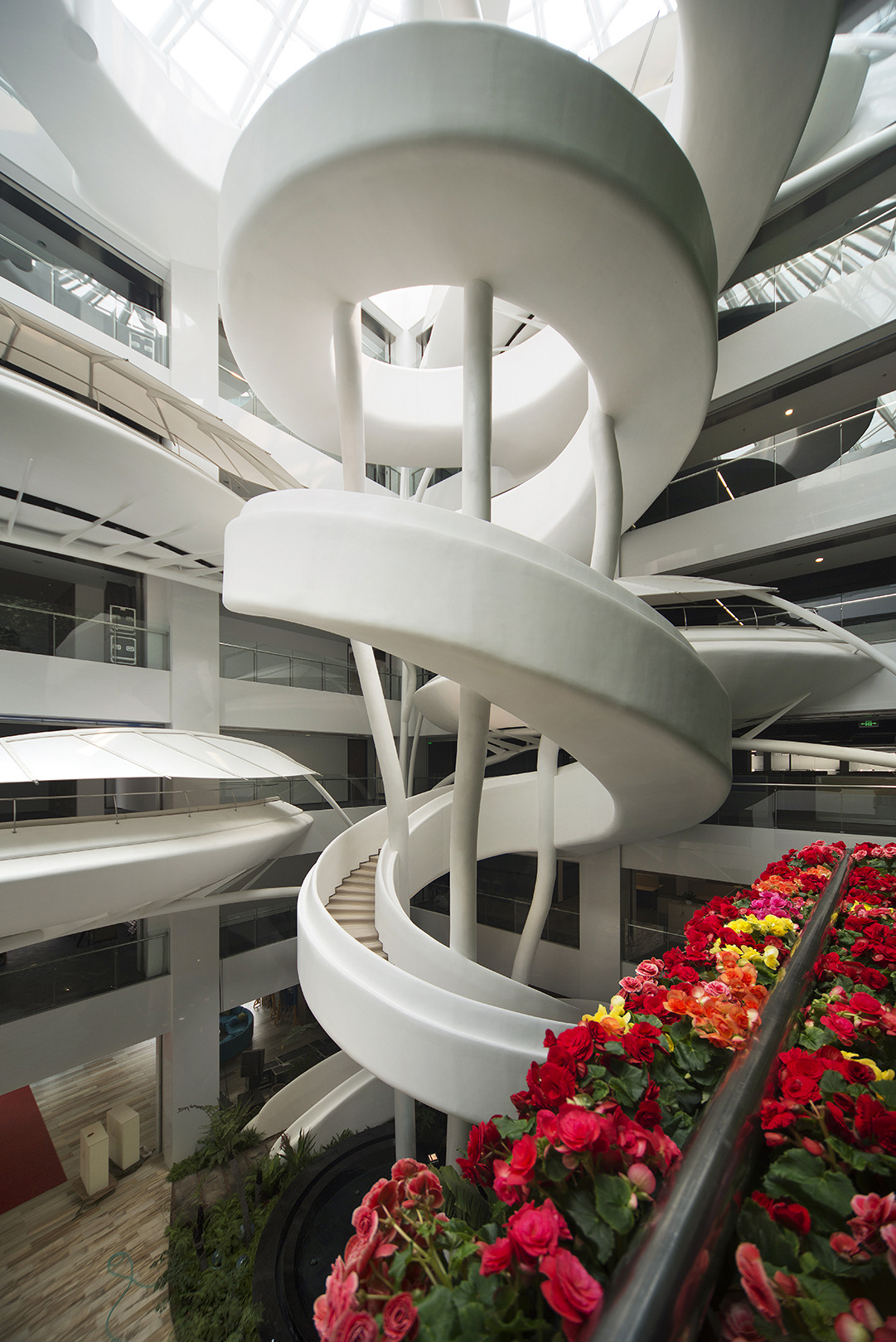 OL 总部 | 园林景观与办公空间的完美融合-15