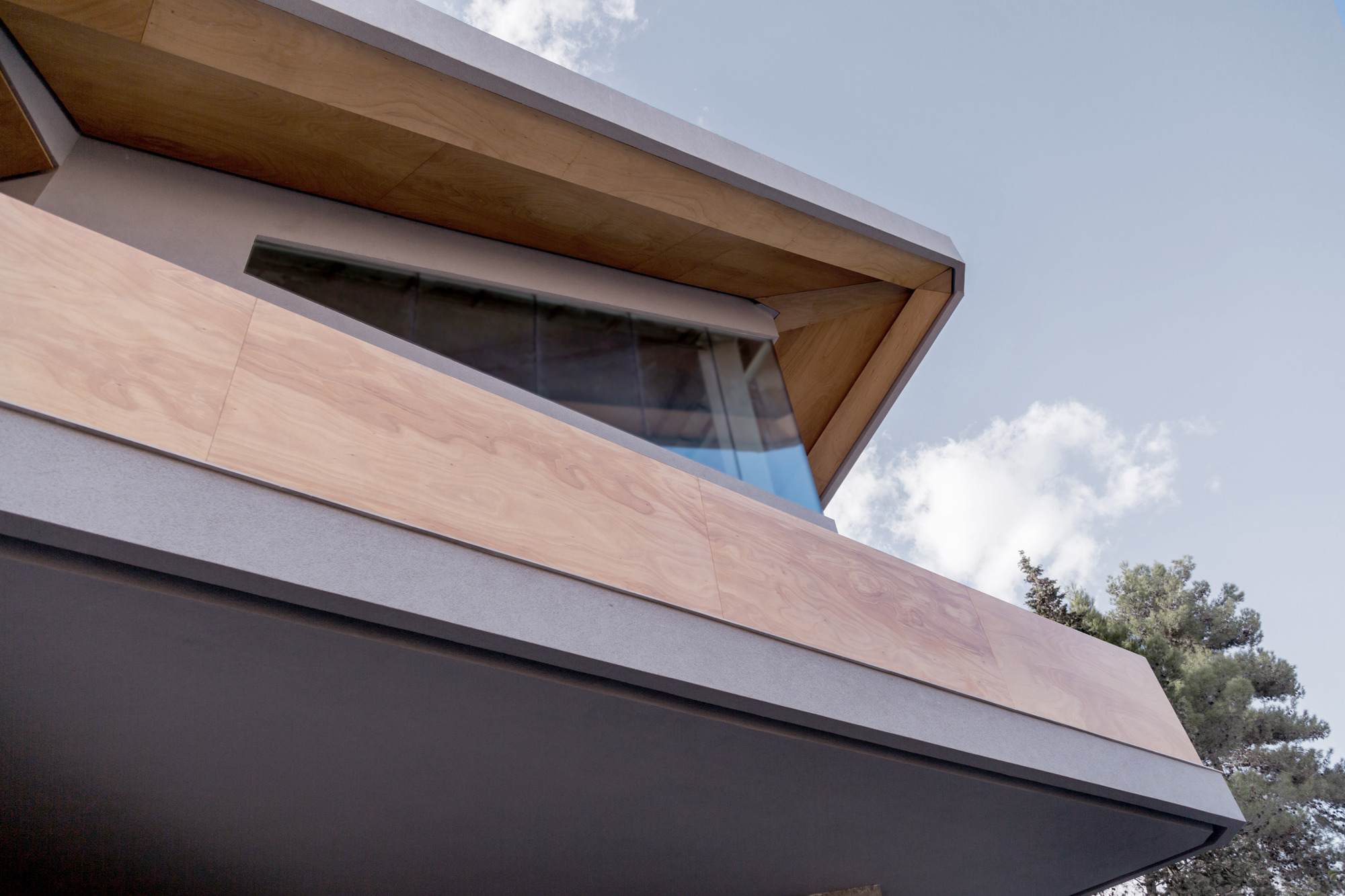 古宅新生,餐饮空间与历史文化的完美融合-15