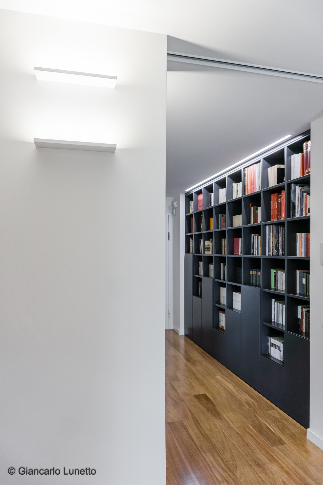 乡村 70 年代老宅翻新，现代家庭生活空间-7