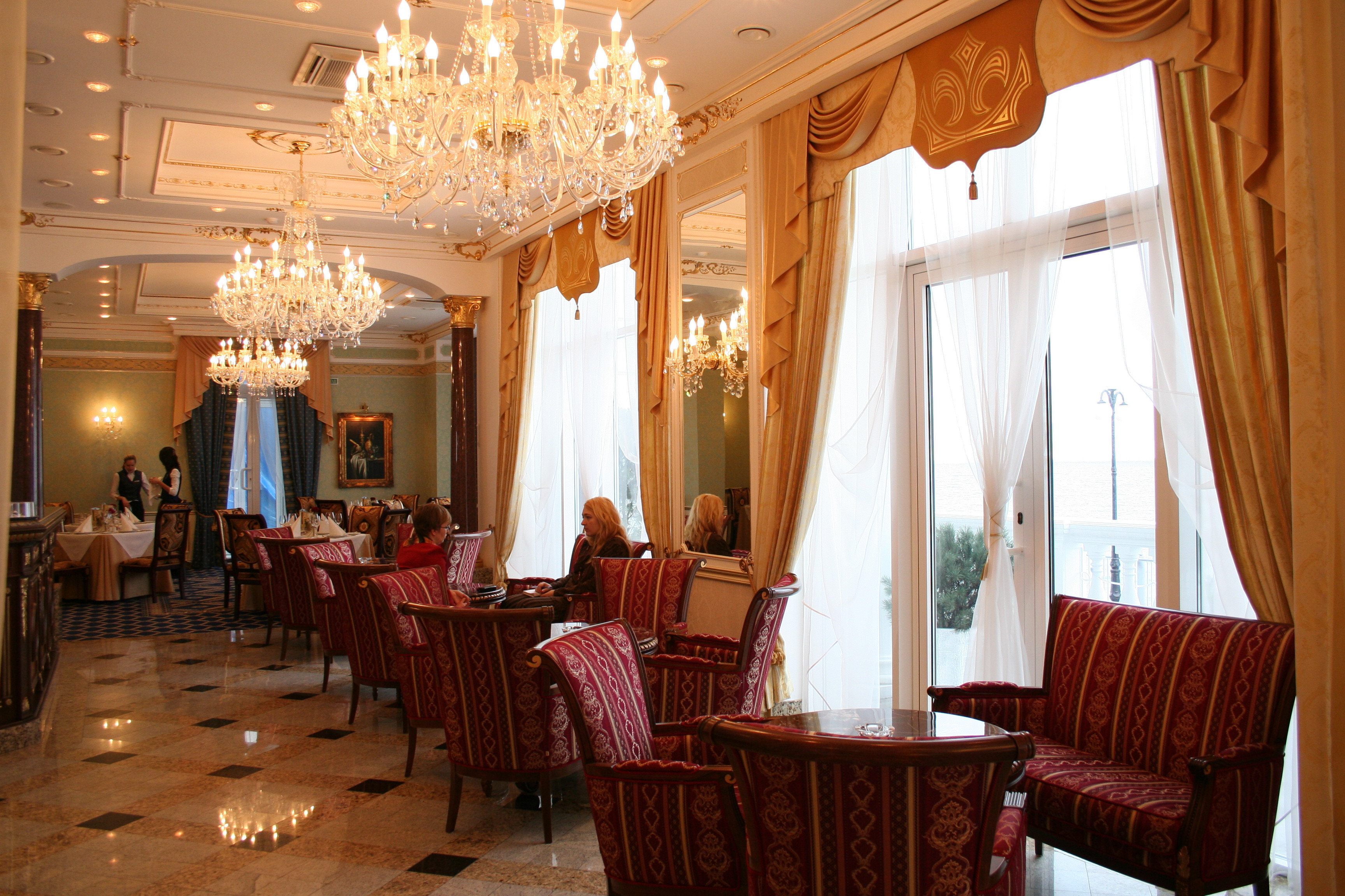 复古奢华酒店设计，营造百年皇家氛围-18