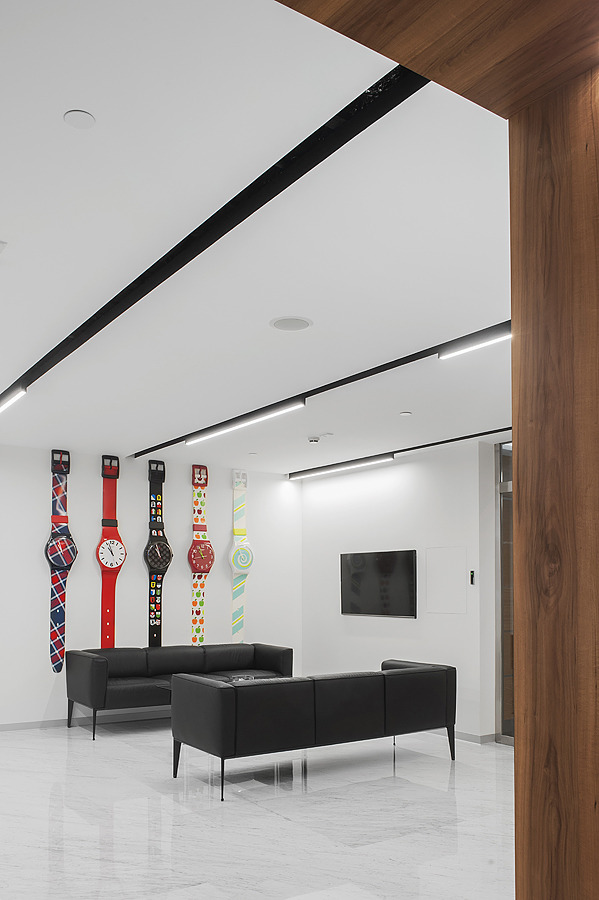 瑞士 Swatch 集团办公室及服务中心设计-4