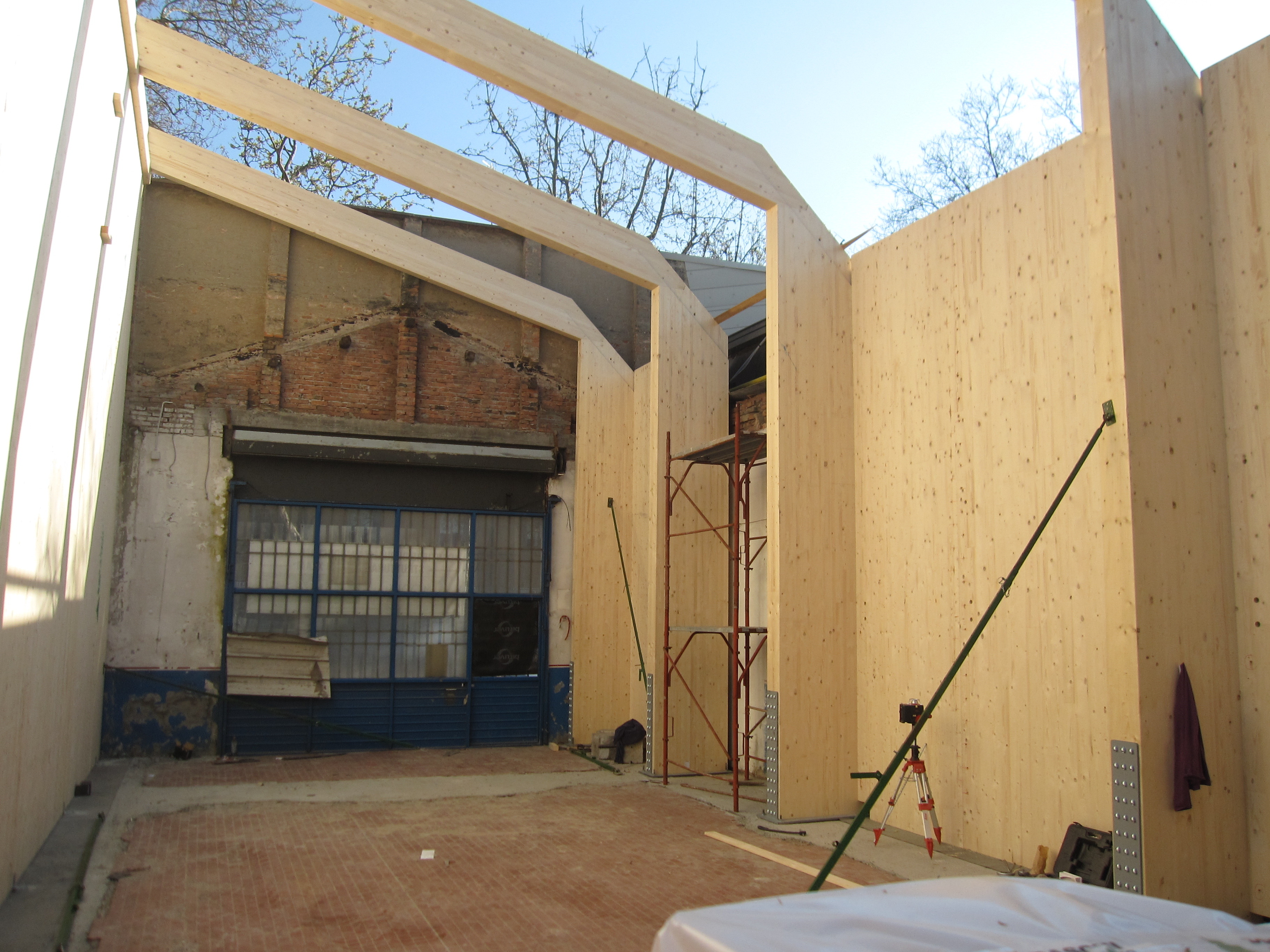 废墟中的艺术重生 · Modena 老厂房改造-18