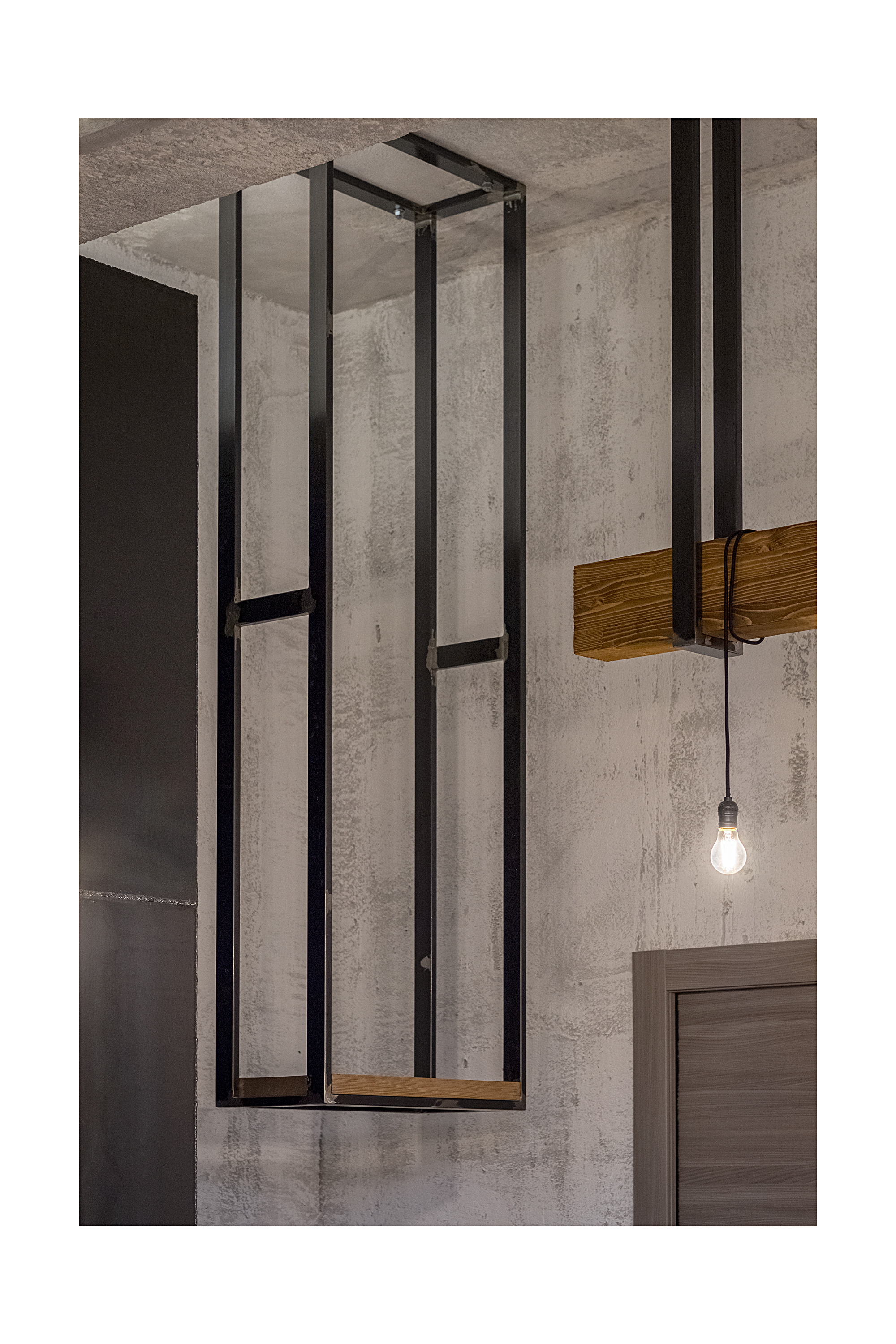 2018 年工业风黑色公寓设计-13