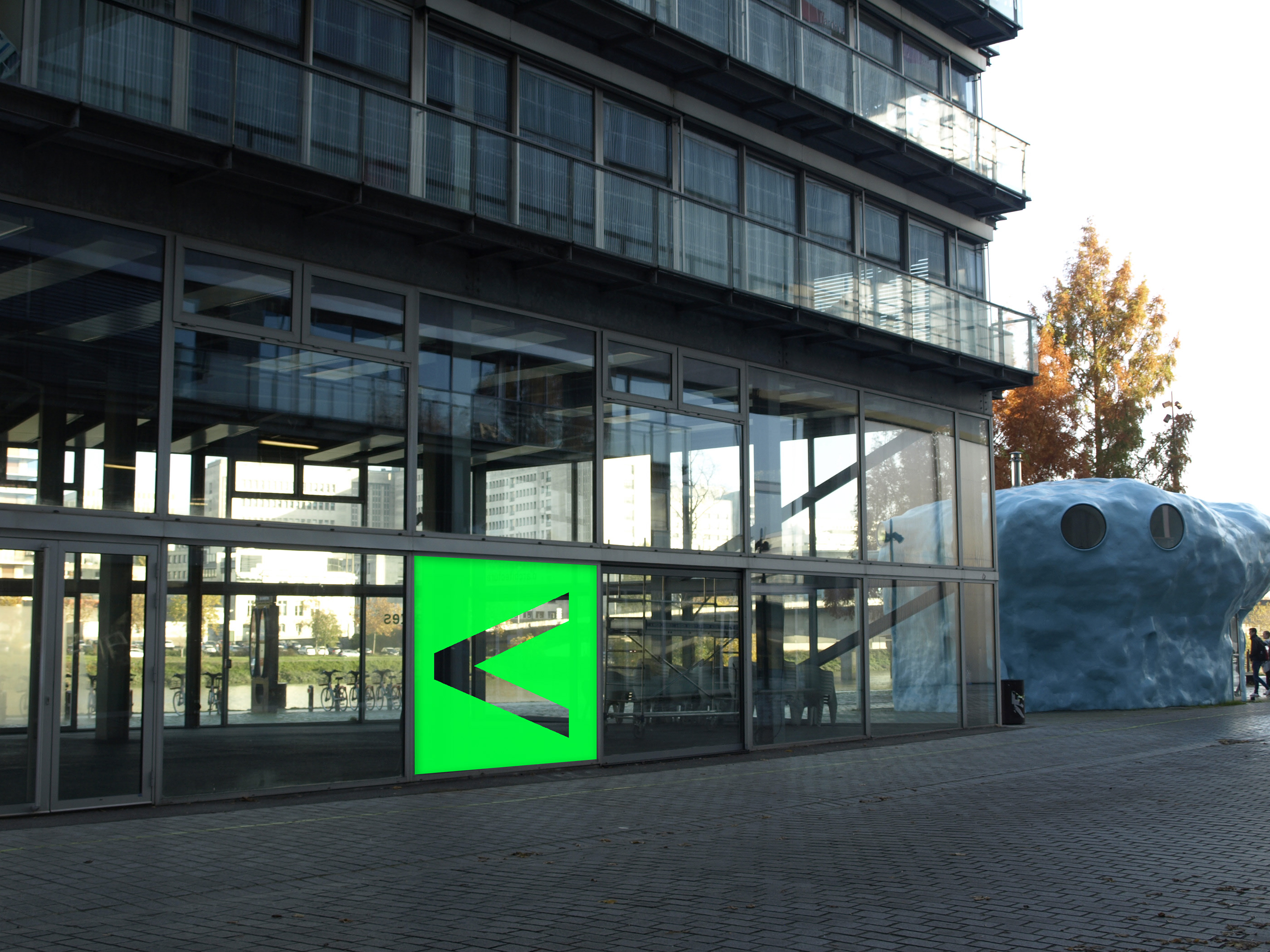 Type Director Club 64-3