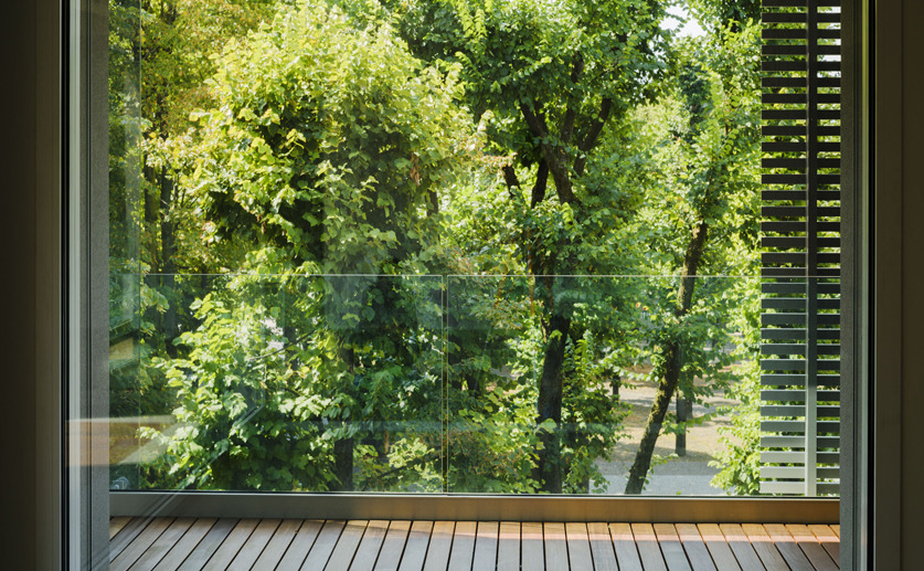 公园边的房子-13