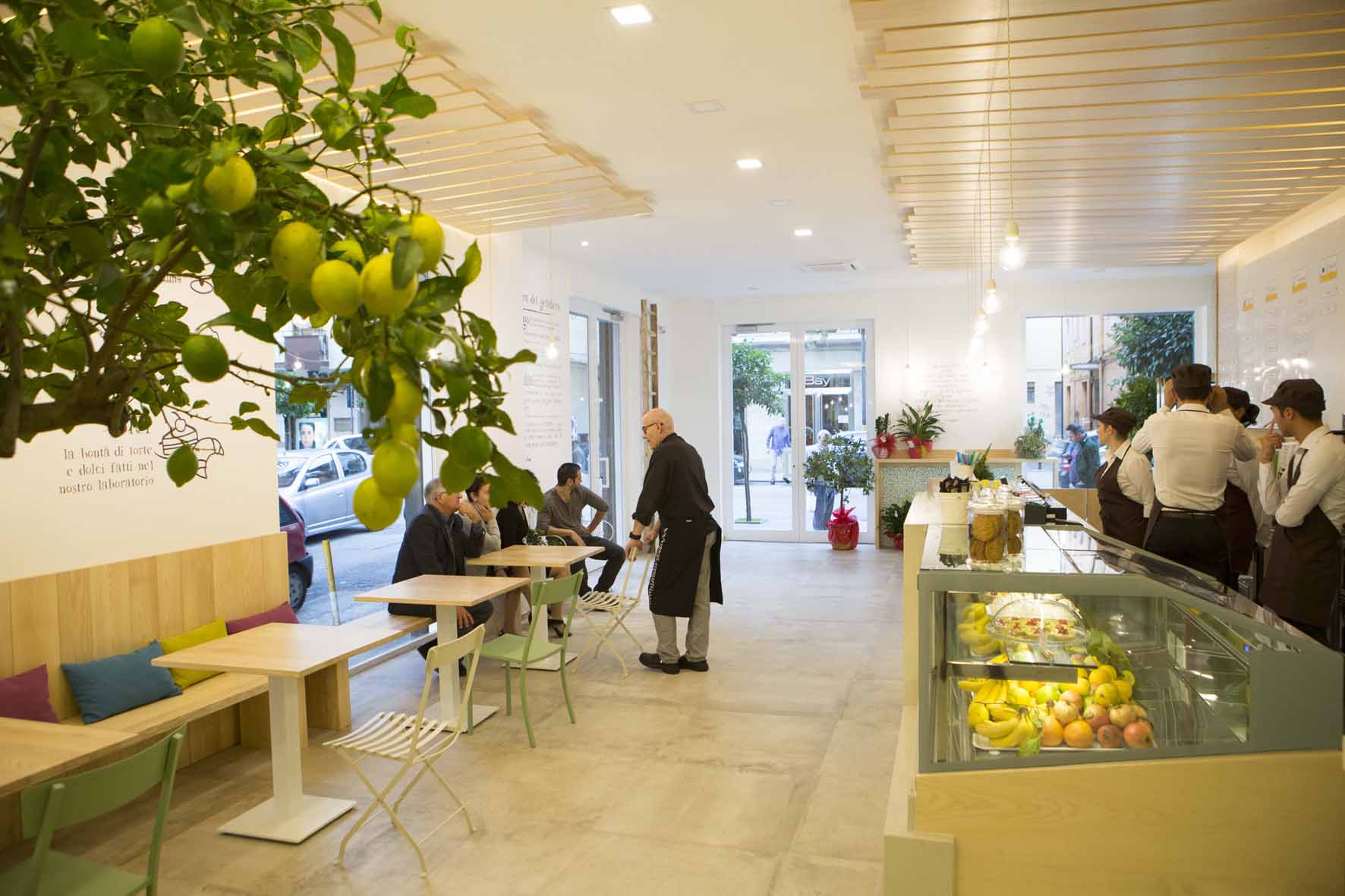 意大利 Citrus Gelateria 室内设计 | 融合传统与现代的休闲空间-4