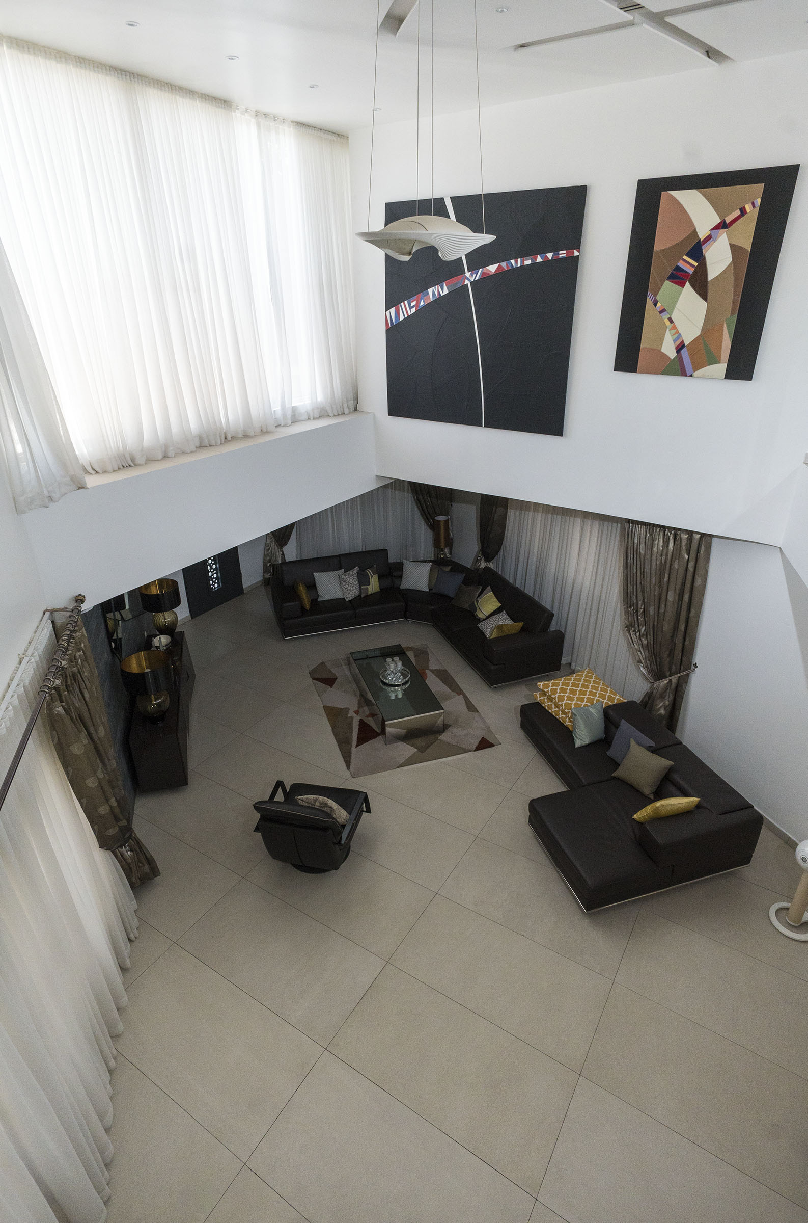 Cantonments’House 梦幻私人住宅,意大利风格与高品质材料的完美结合-2