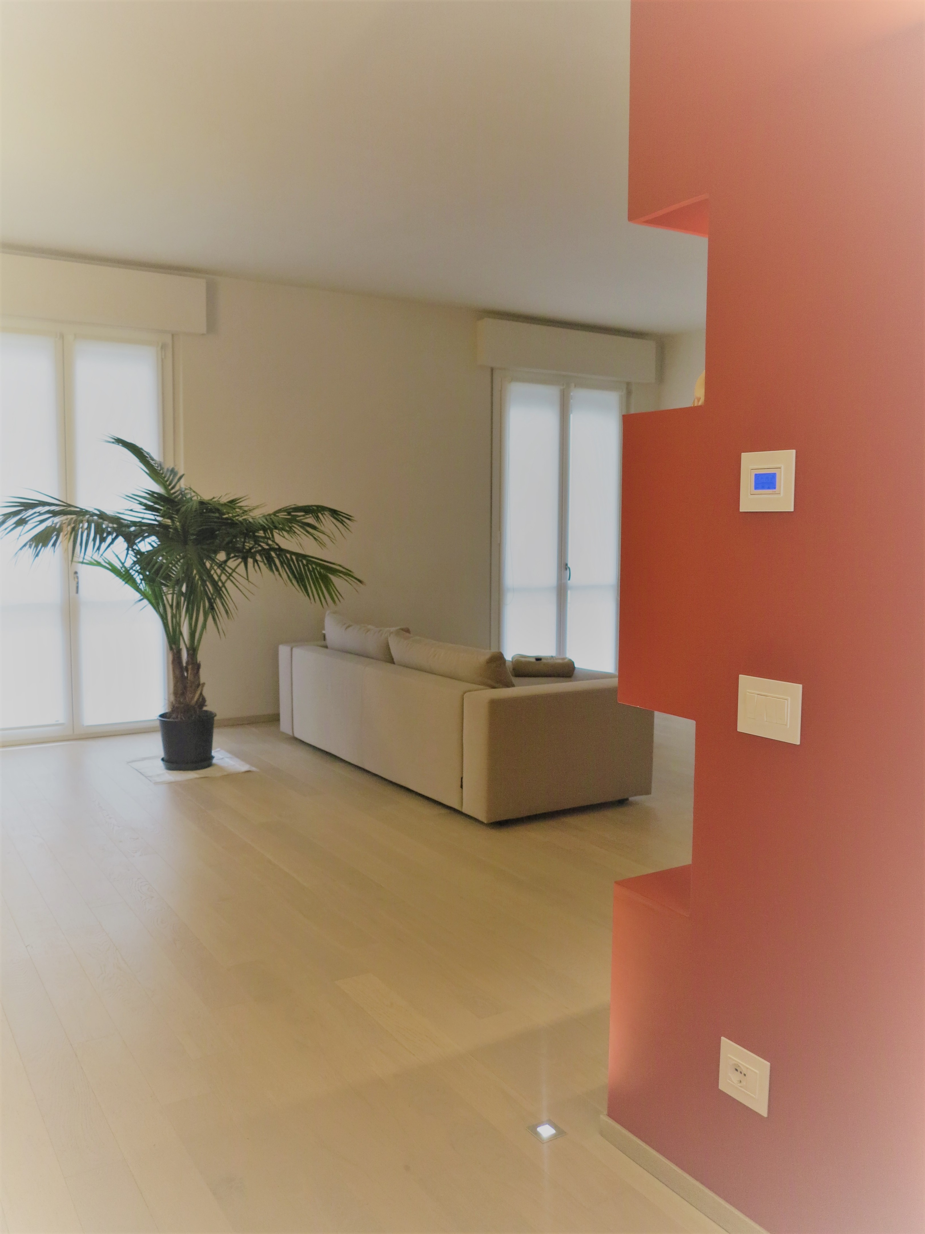 私人公寓的红色魔力-4