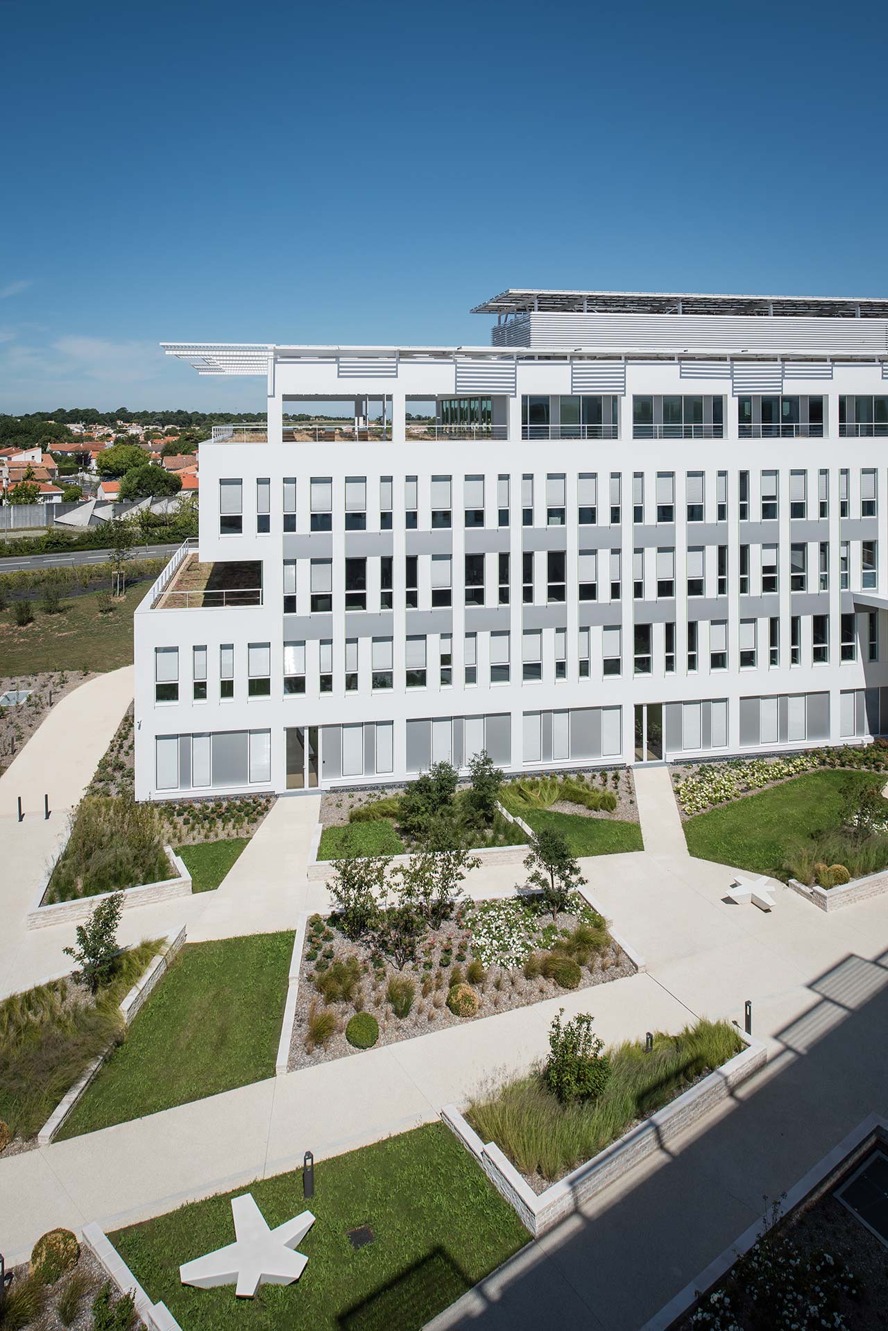 法国 Credit Agricole Poitou 企业总部，现代与古典的完美融合-9