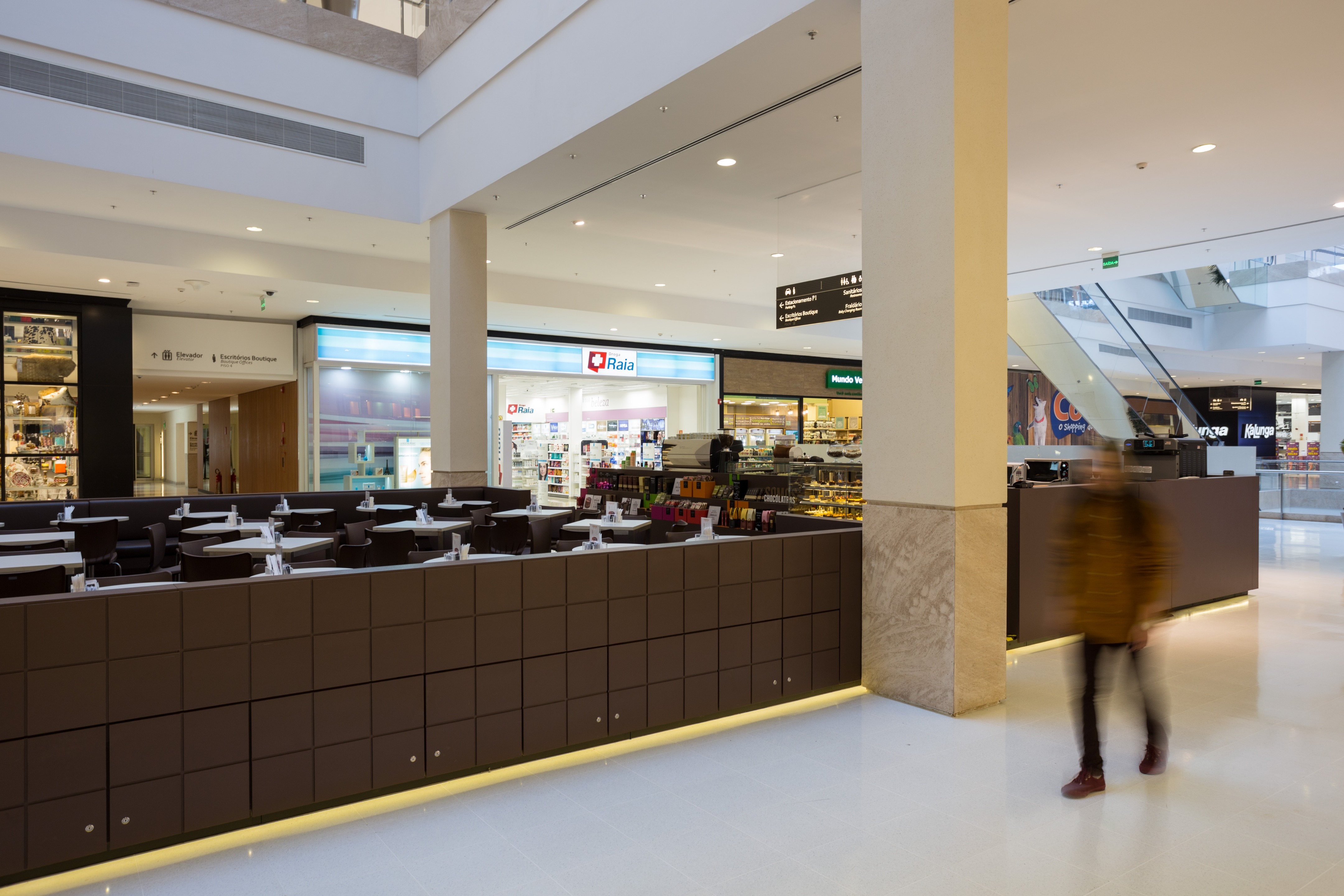 巧克力主题咖啡馆设计-5