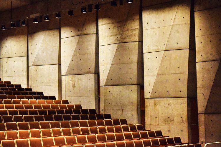 卡恩的演艺剧院-25